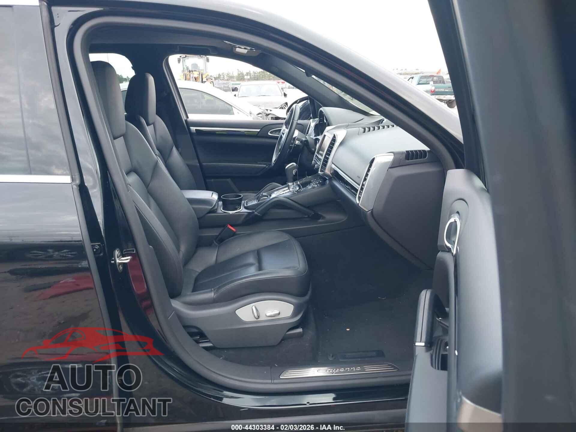 PORSCHE CAYENNE 2016 - WP1AA2A22GLA10078