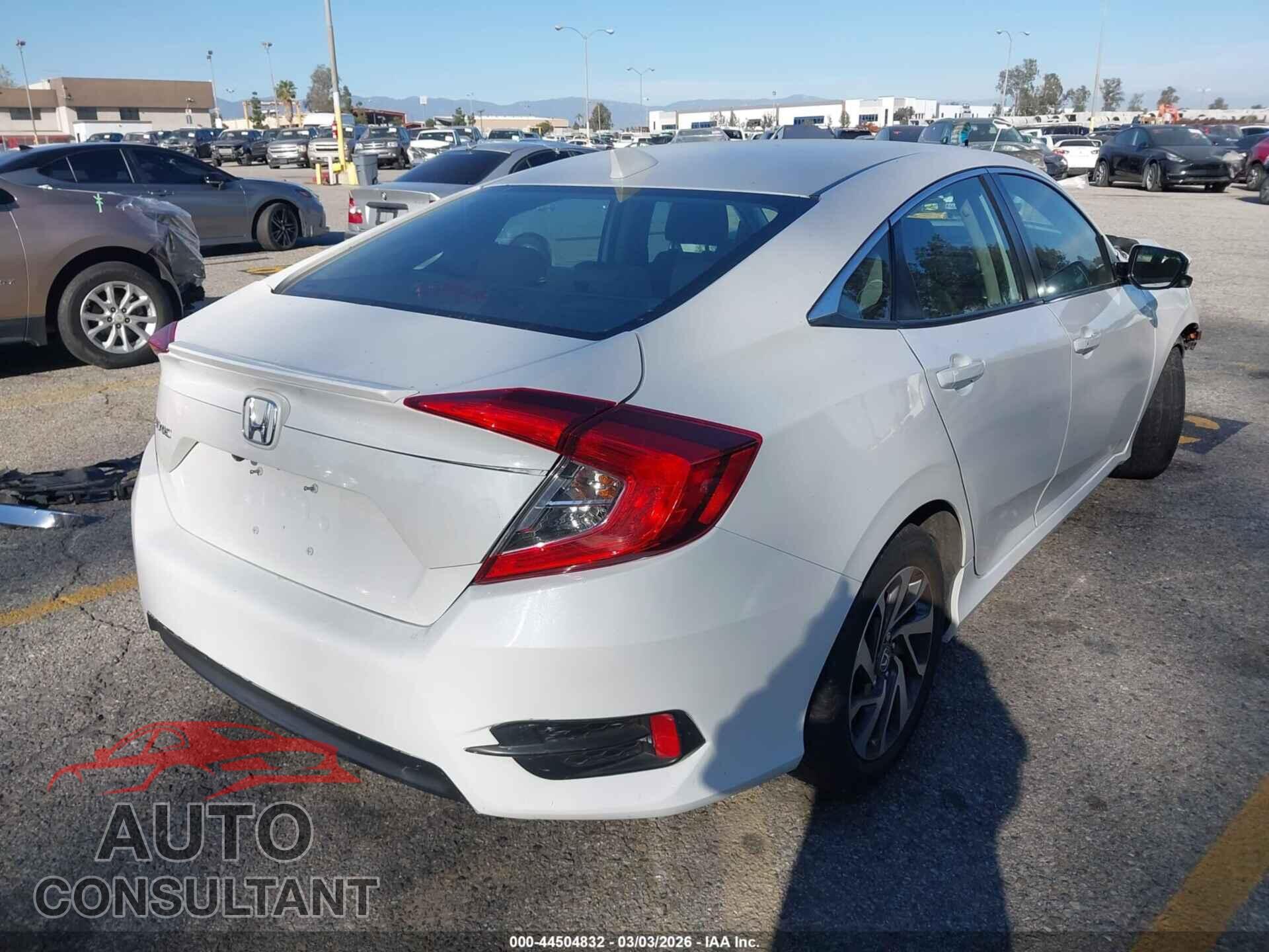 HONDA CIVIC 2017 - 19XFC2F78HE201519