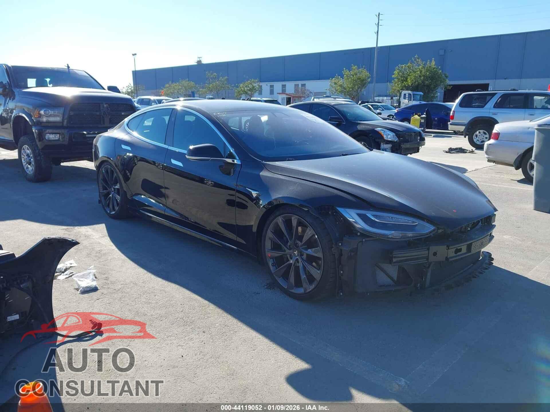 TESLA MODEL S 2018 - 5YJSA1E29JF281563