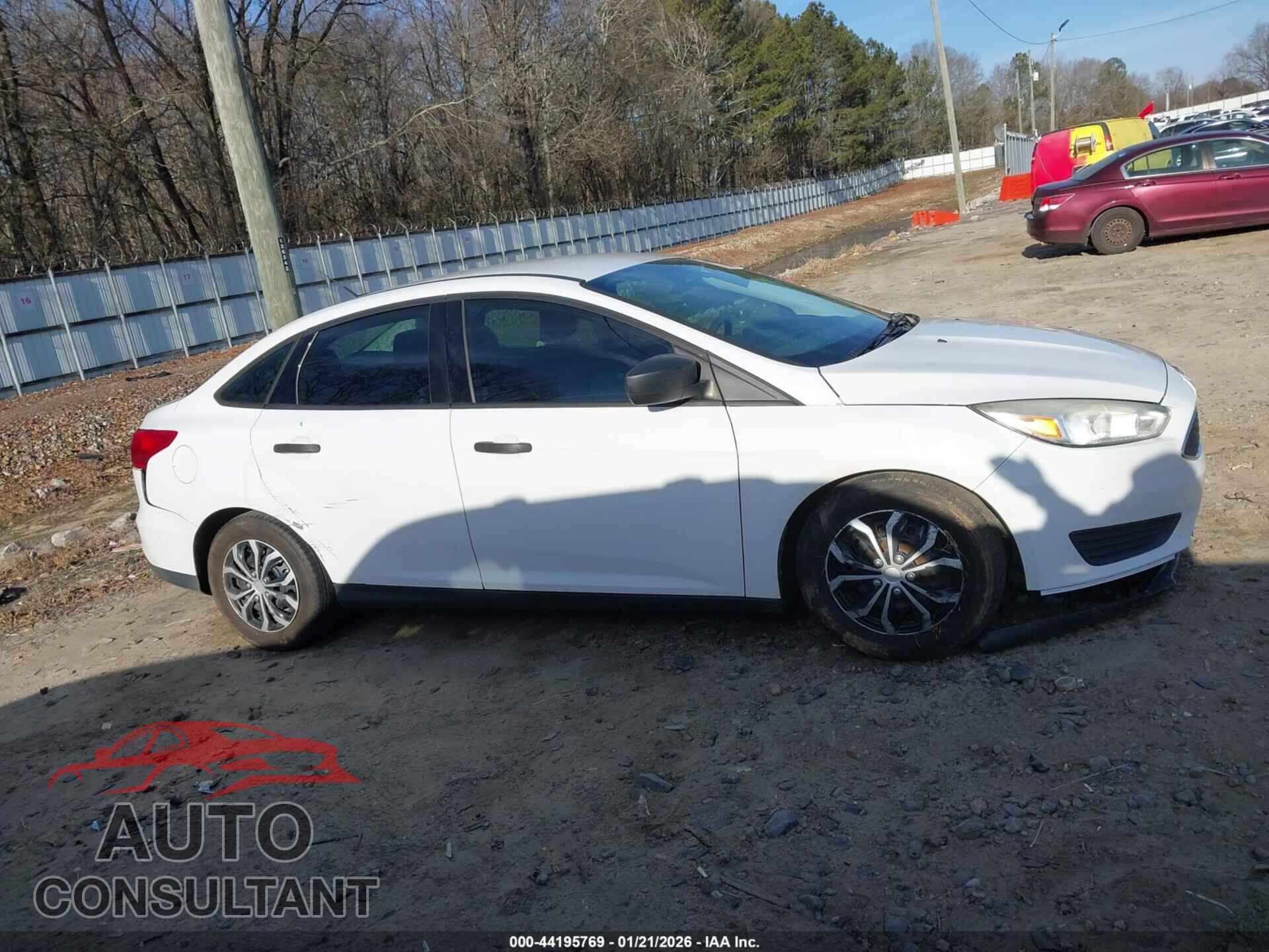 FORD FOCUS 2016 - 1FADP3E29GL355093