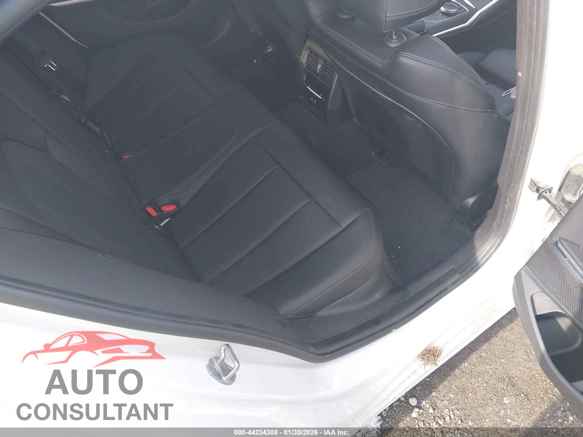 BMW 330E 2024 - 3MW39FF01R8E80207