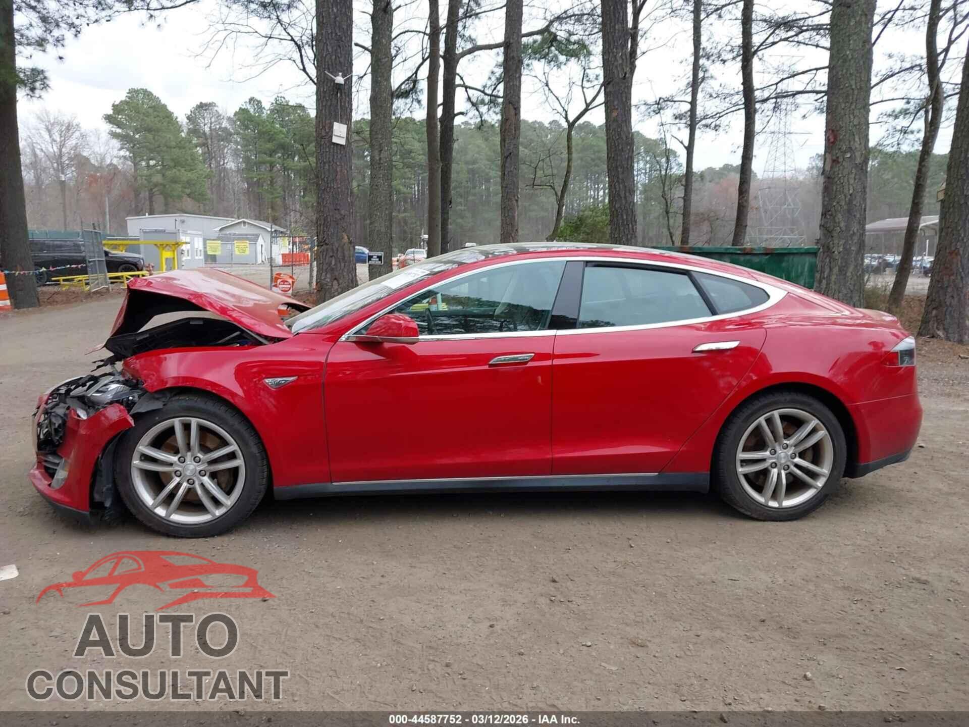 TESLA MODEL S 2014 - 5YJSA1S14EFP28737