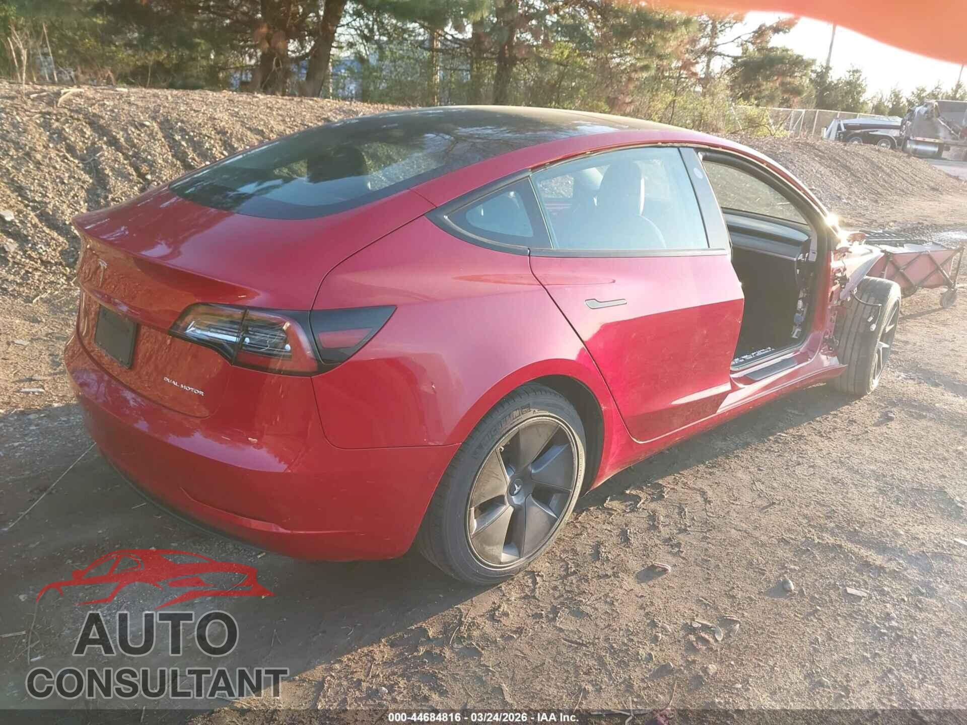 TESLA MODEL 3 2022 - 5YJ3E1EB3NF266510