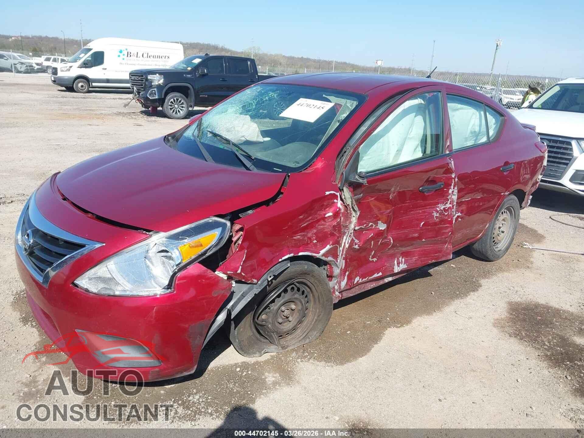 NISSAN VERSA 2017 - 3N1CN7AP1HL824626