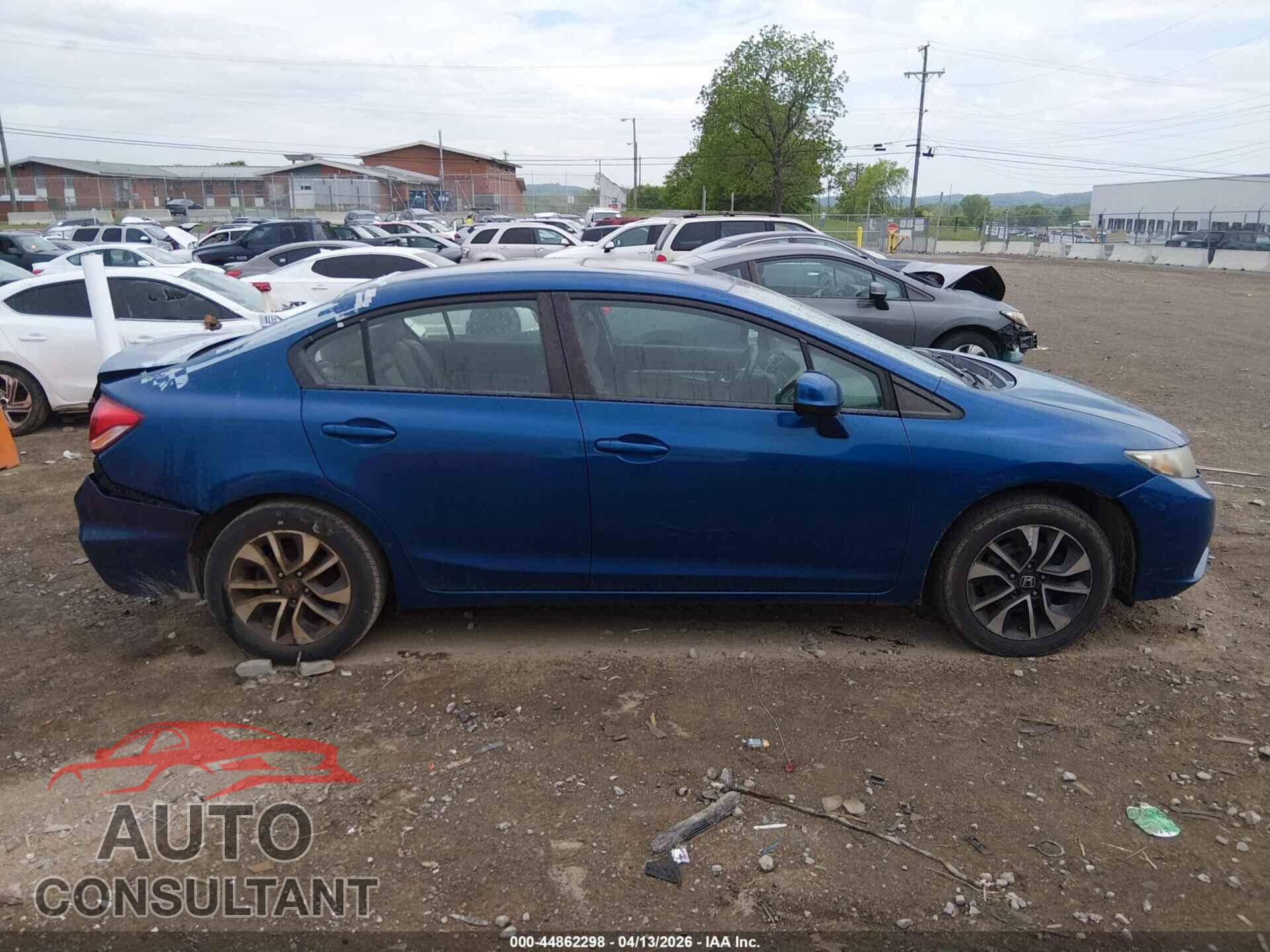 HONDA CIVIC 2013 - 2HGFB2F94DH540816