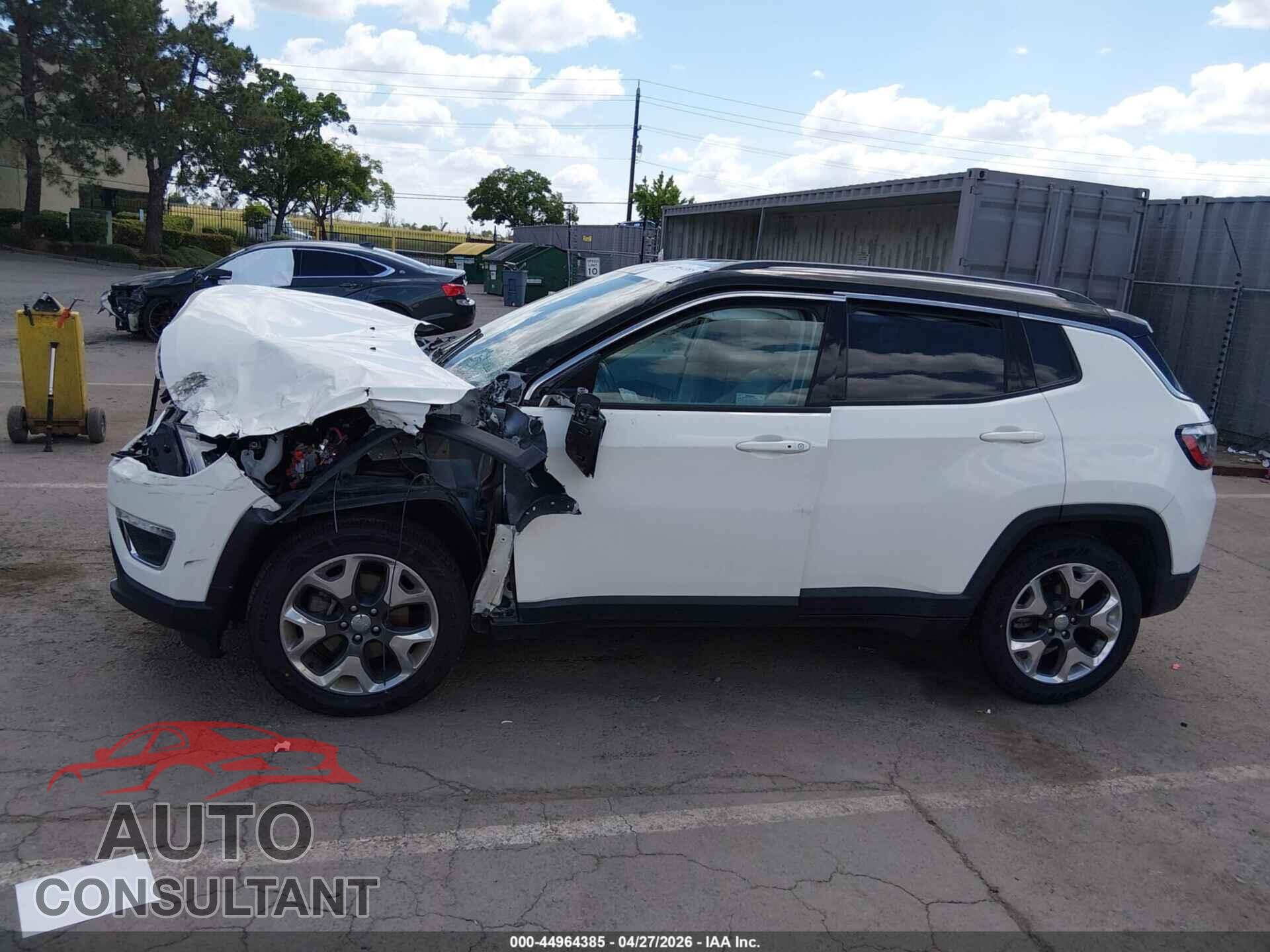 JEEP COMPASS 2018 - 3C4NJCCB4JT405767