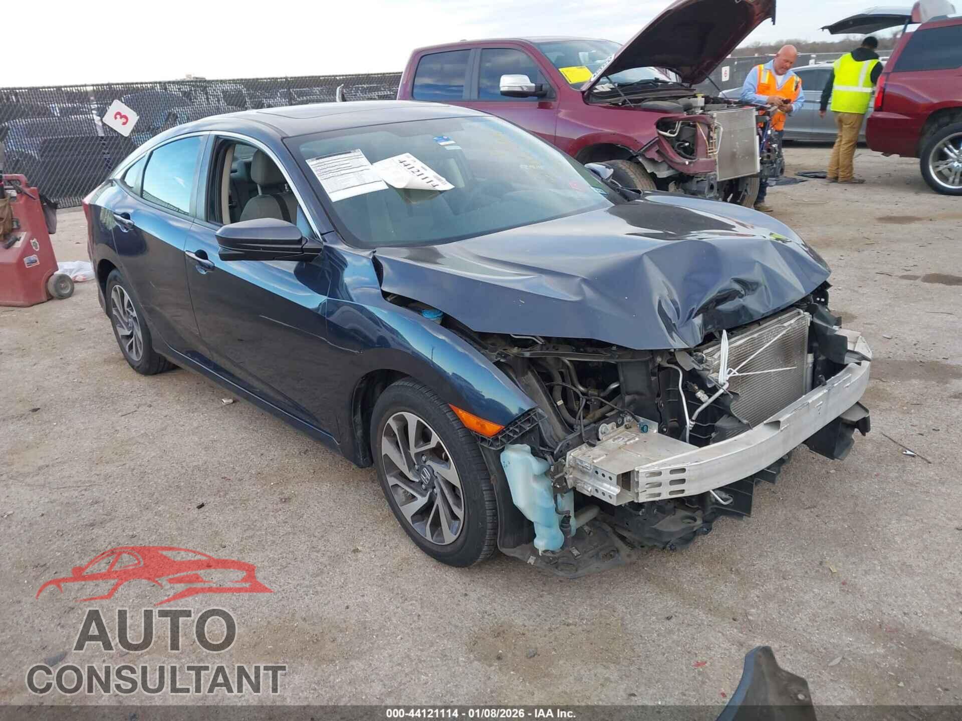 HONDA CIVIC 2018 - 2HGFC2F76JH509915
