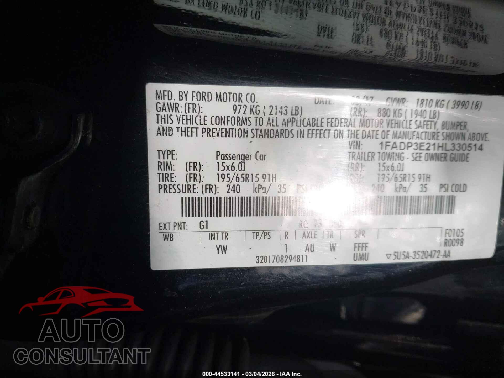 FORD FOCUS 2017 - 1FADP3E21HL330514