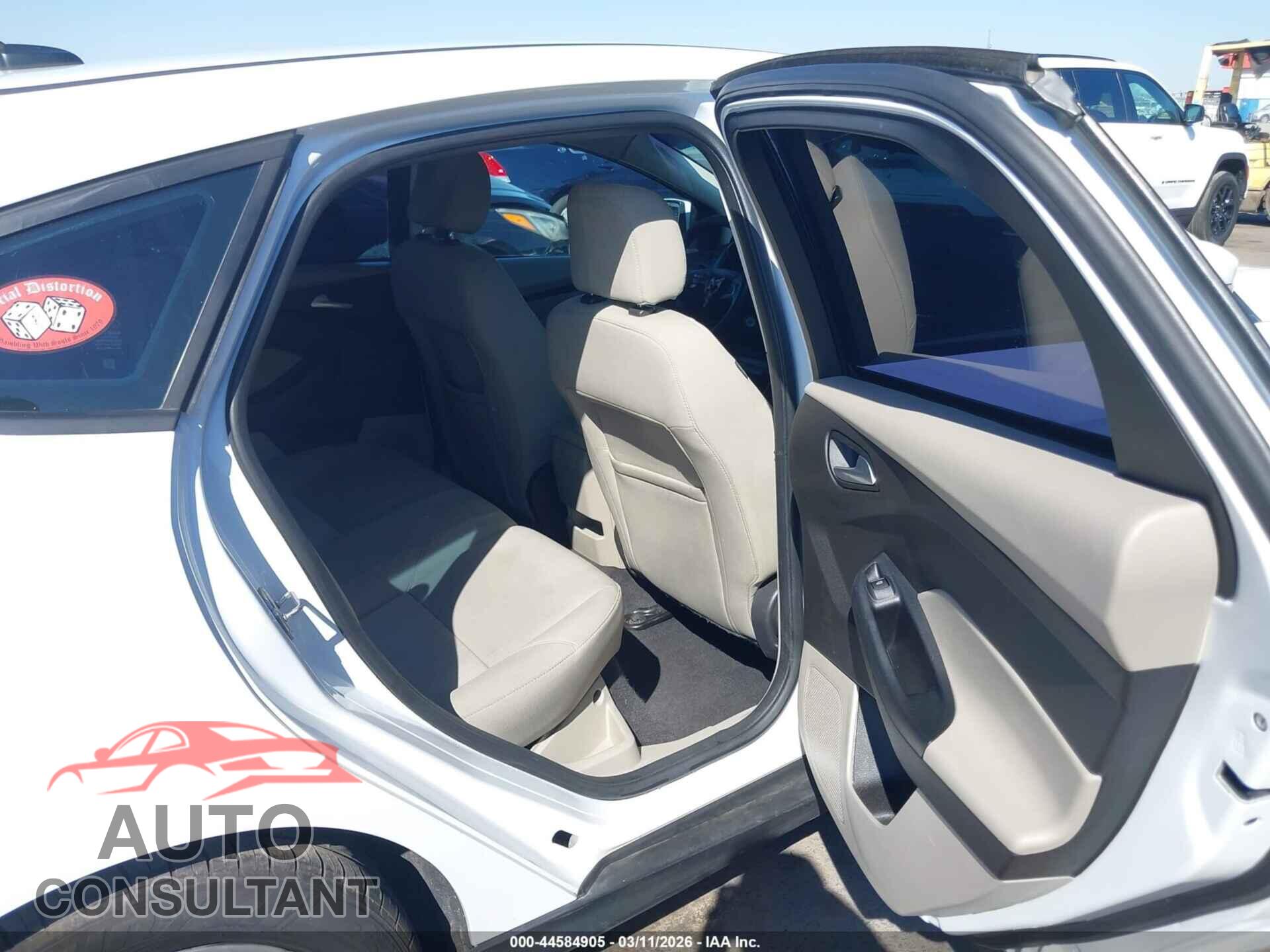 FORD FOCUS 2016 - 1FADP3K25GL380271