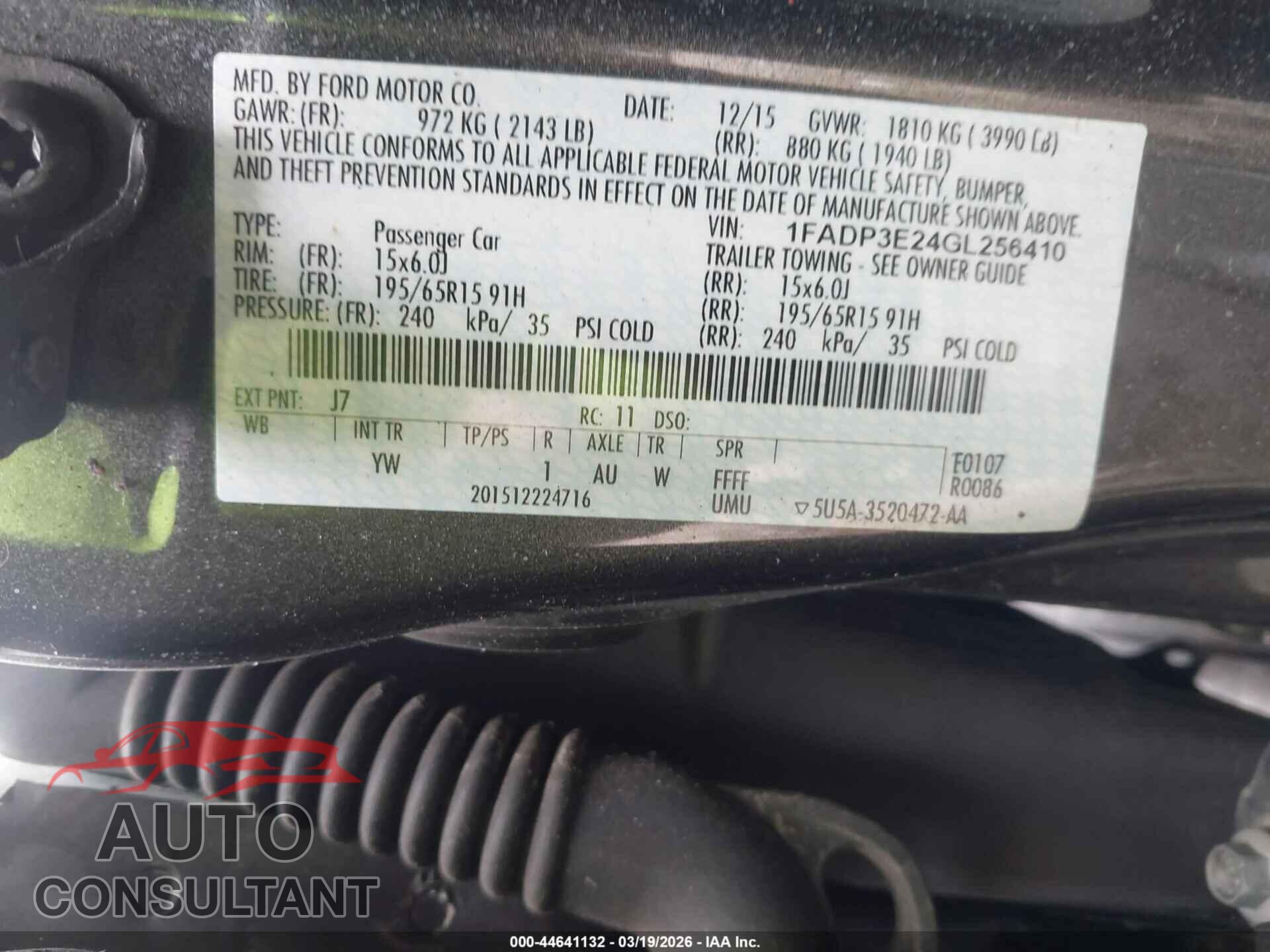 FORD FOCUS 2016 - 1FADP3E24GL256410