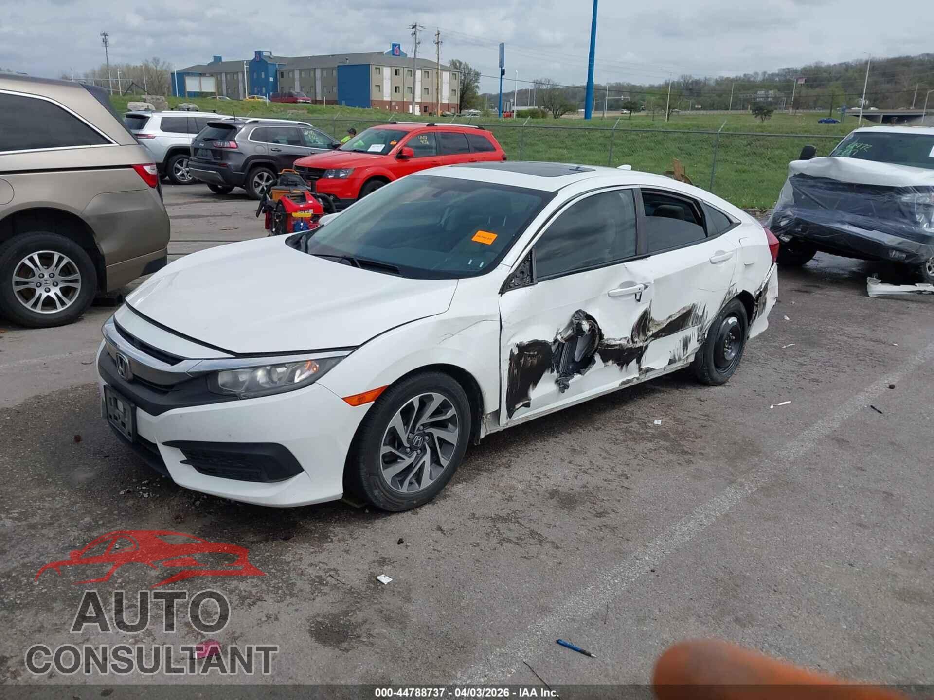 HONDA CIVIC 2017 - 19XFC2F78HE064971