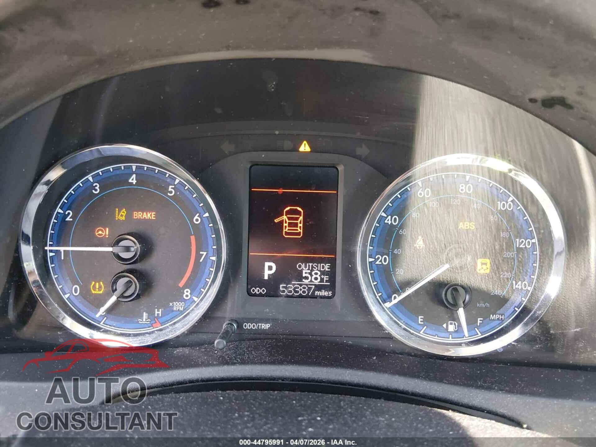 TOYOTA COROLLA 2017 - 2T1BURHE7HC793476