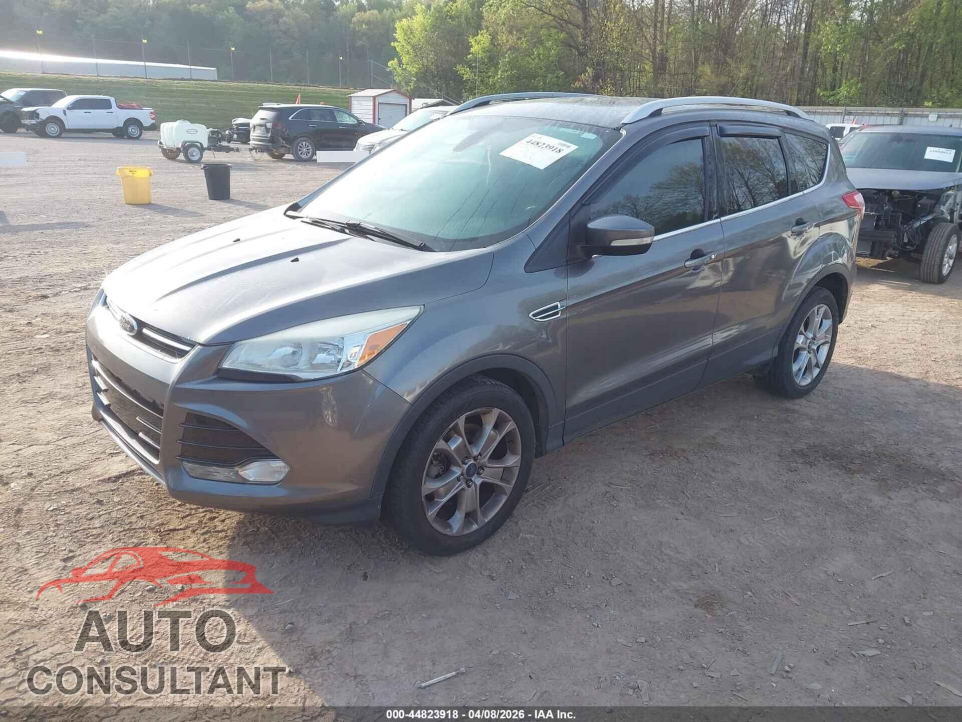 FORD ESCAPE 2014 - 1FMCU0J90EUA46292