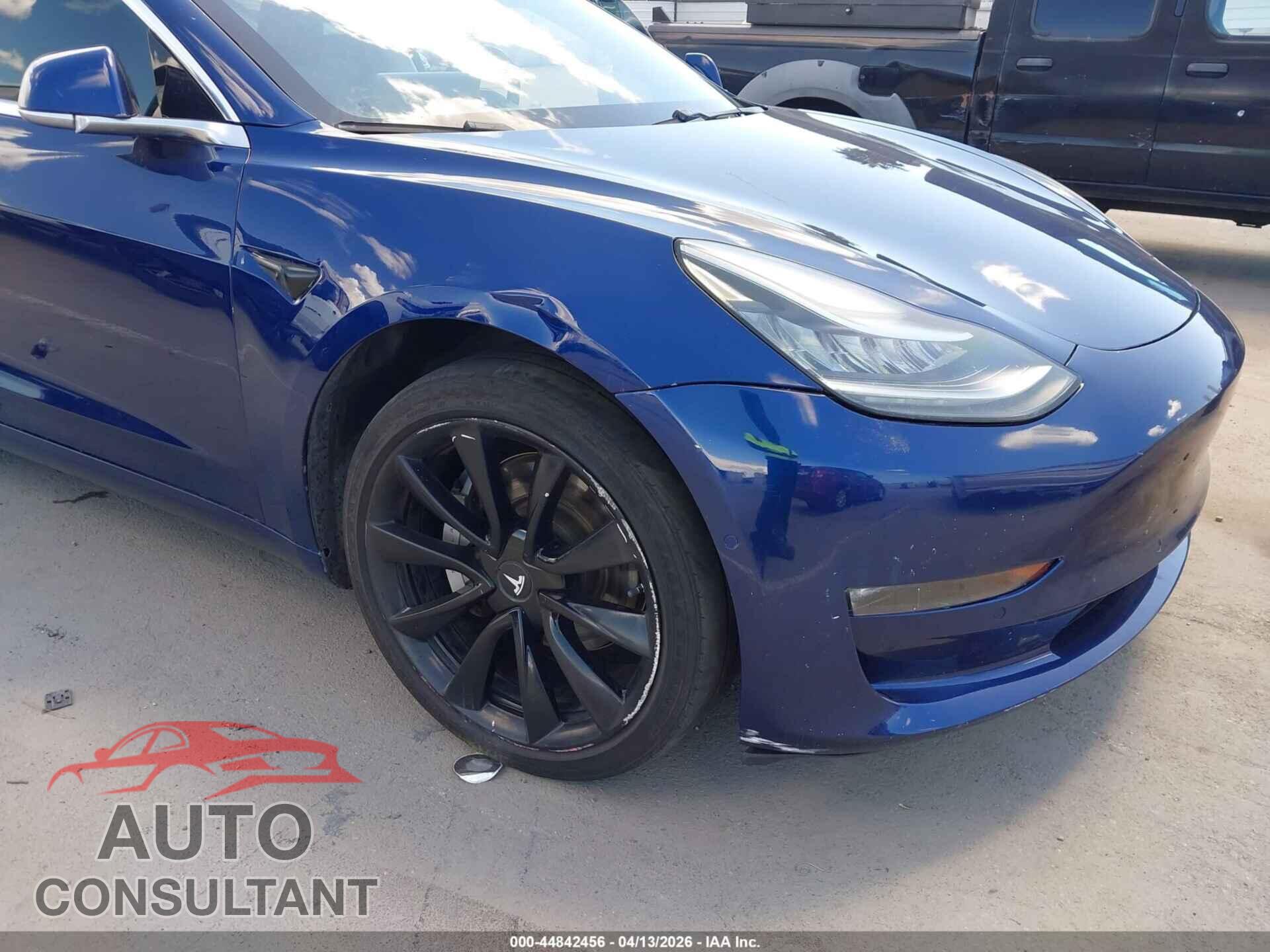 TESLA MODEL 3 2018 - 5YJ3E1EA8JF020344