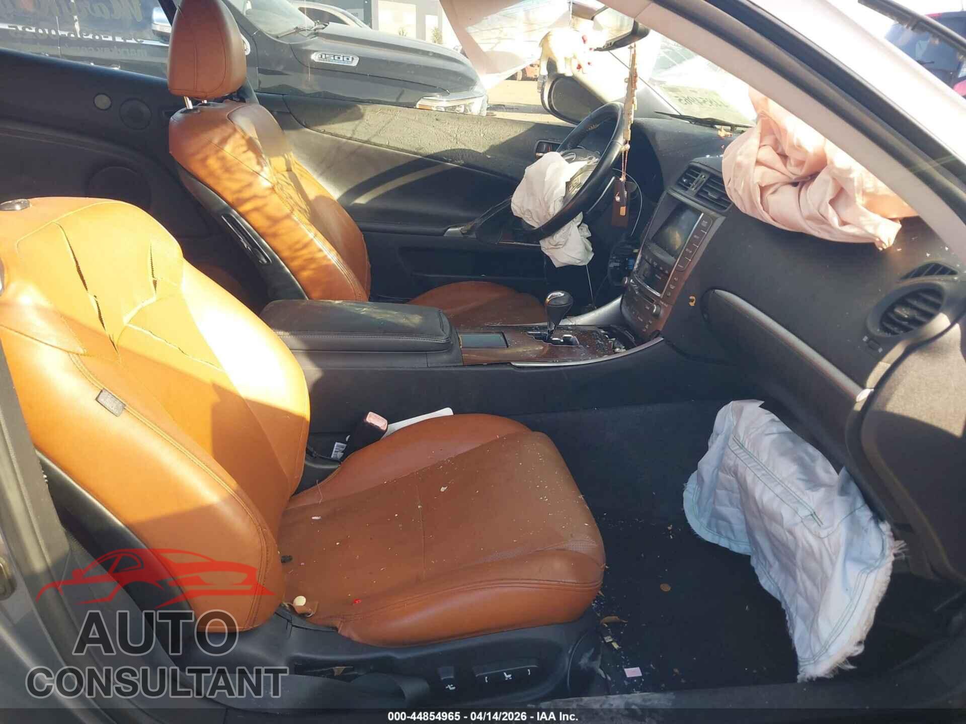 LEXUS IS 250C 2012 - JTHFF2C25C2521806