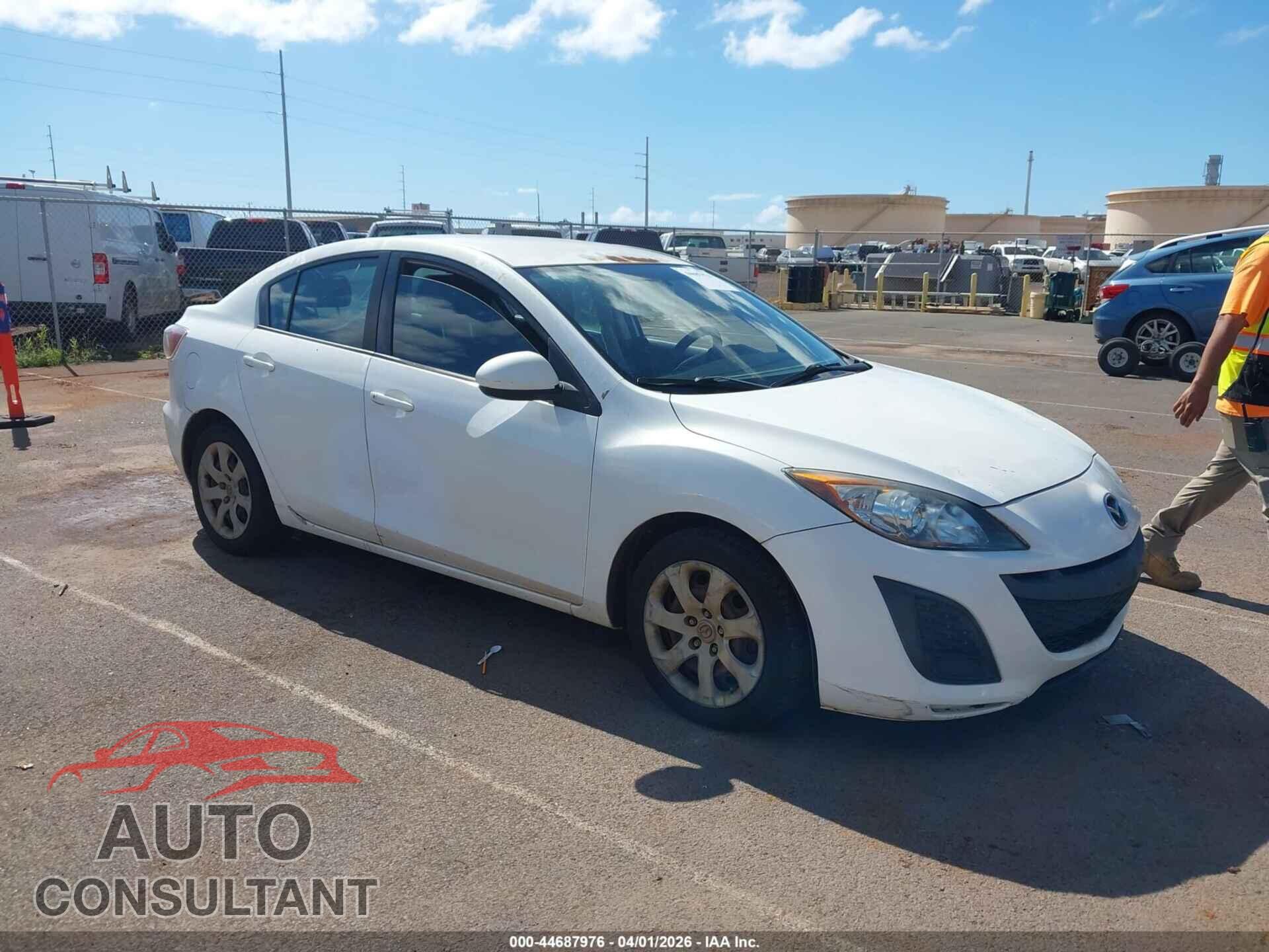 MAZDA MAZDA3 2010 - JM1BL1SF0A1270672