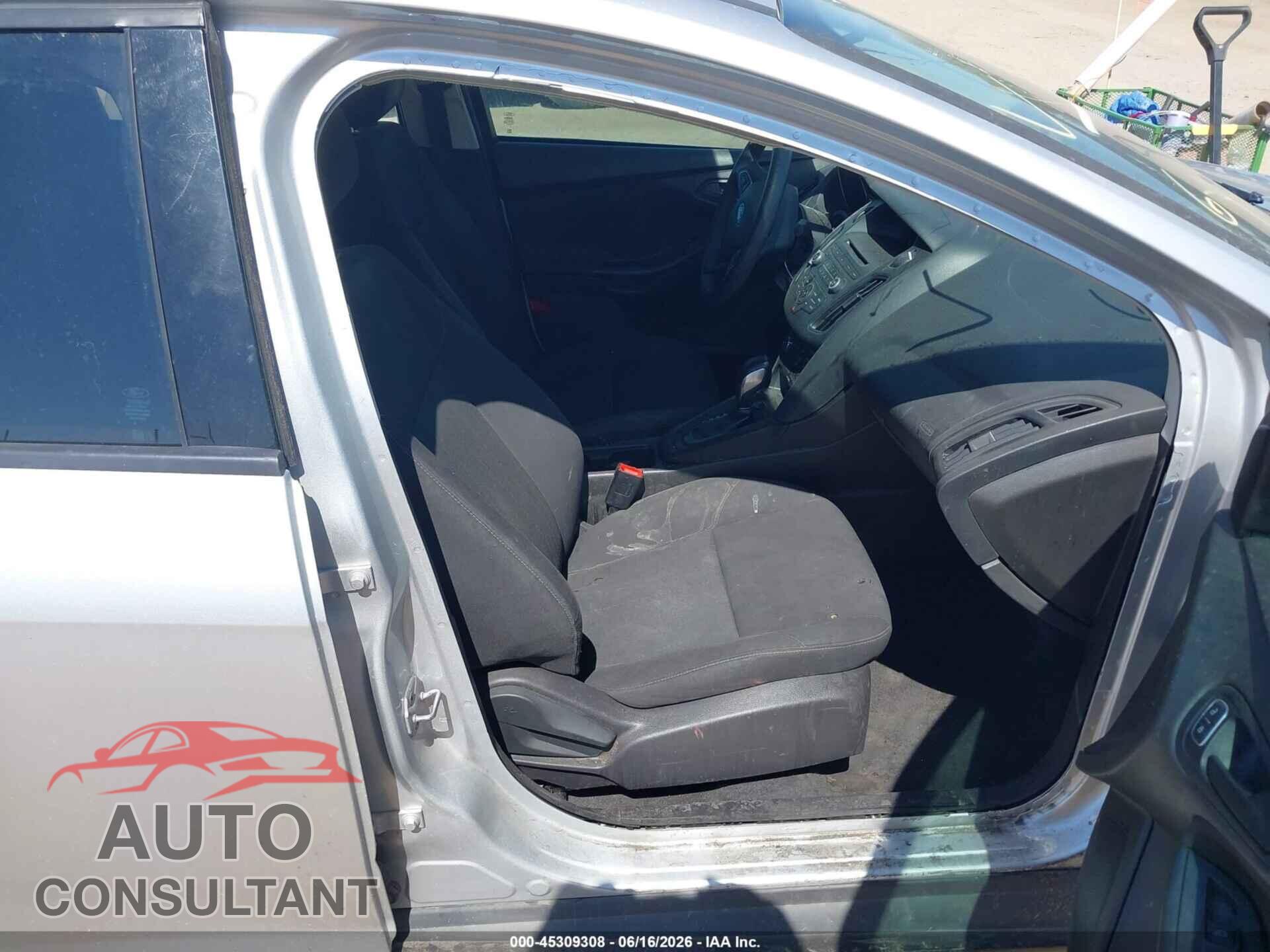 FORD FOCUS 2016 - 1FADP3E2XGL310552