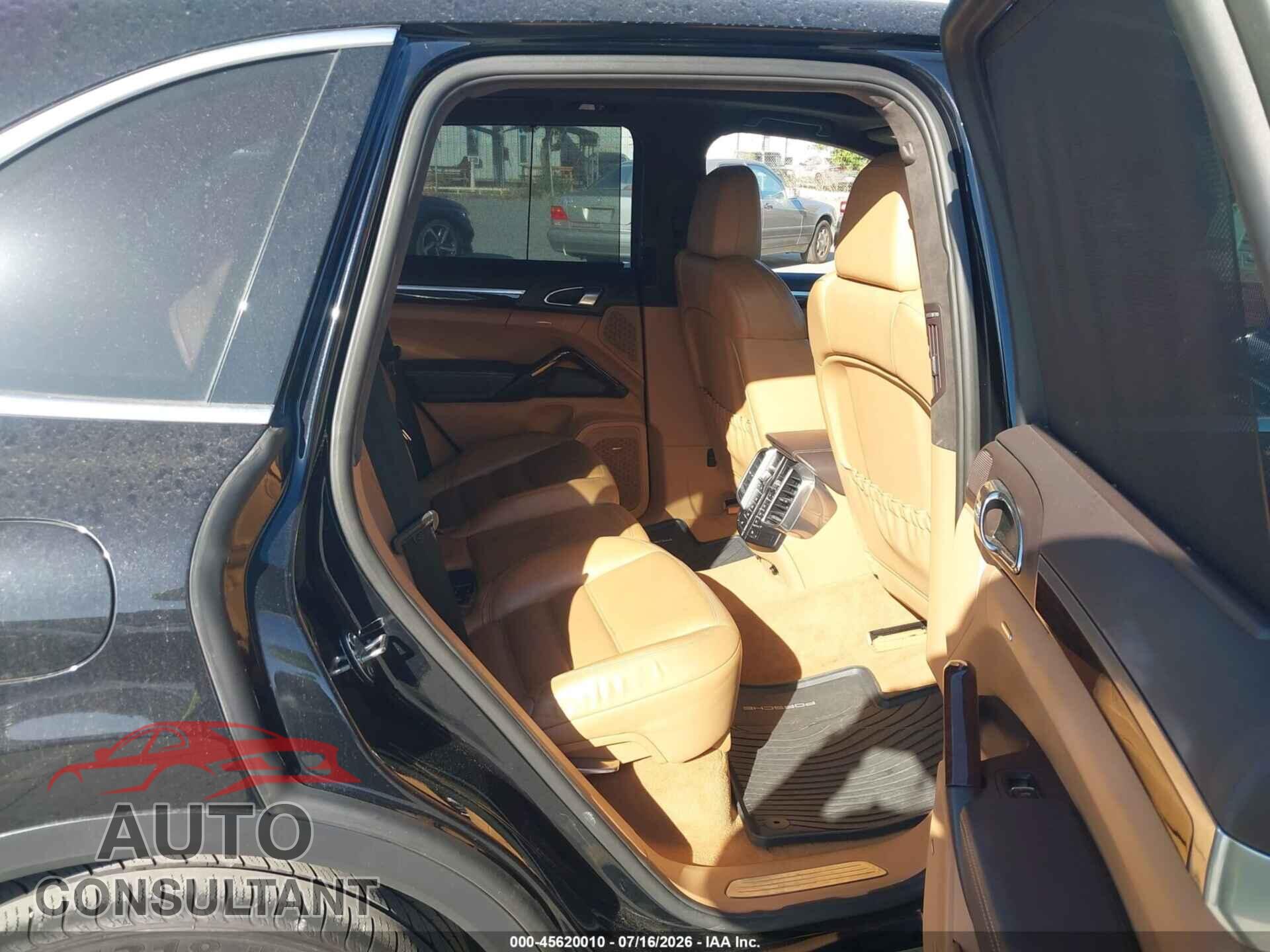 PORSCHE CAYENNE 2012 - WP1AC2A27CLA82656