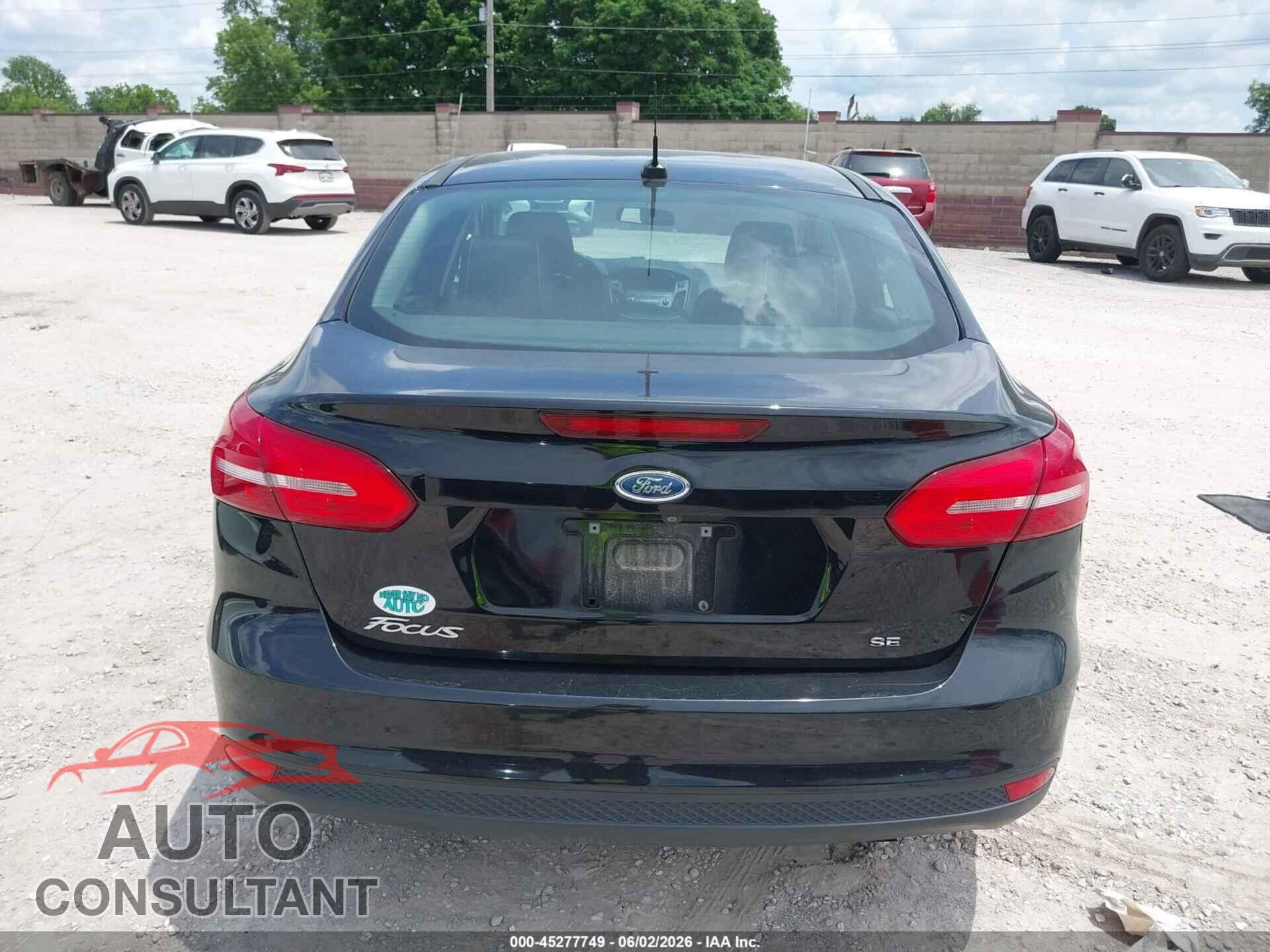 FORD FOCUS 2018 - 1FADP3F26JL327502