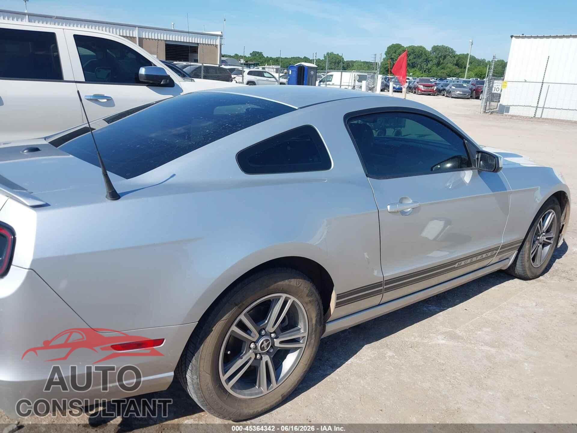 FORD MUSTANG 2013 - 1ZVBP8AM6D5239675