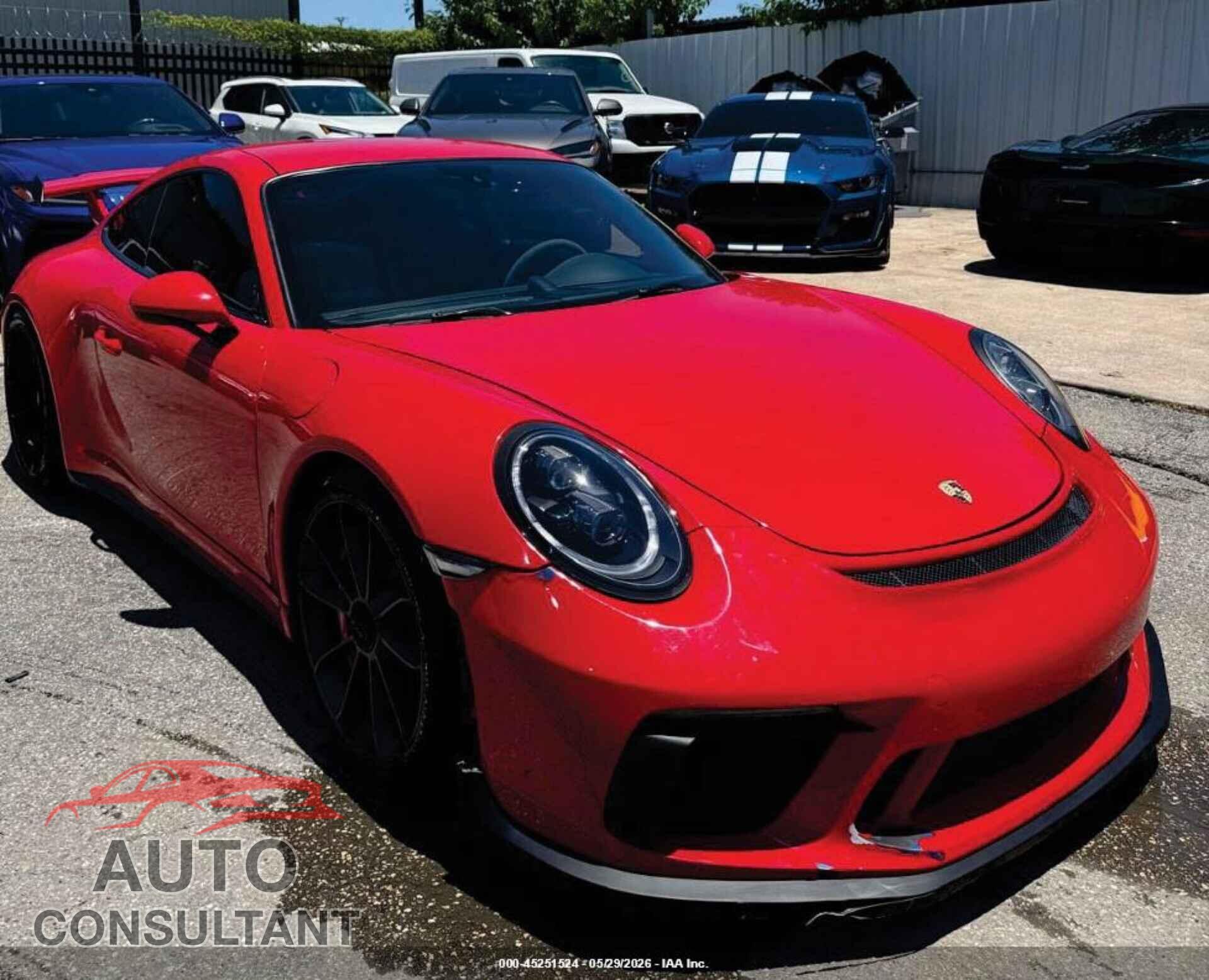 PORSCHE 911 2018 - WP0AC2A96JS176061