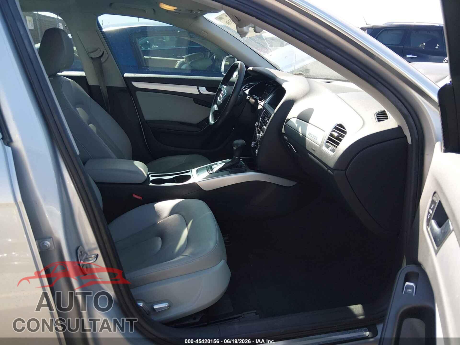 AUDI A4 2013 - WAUFFAFL9DN019670