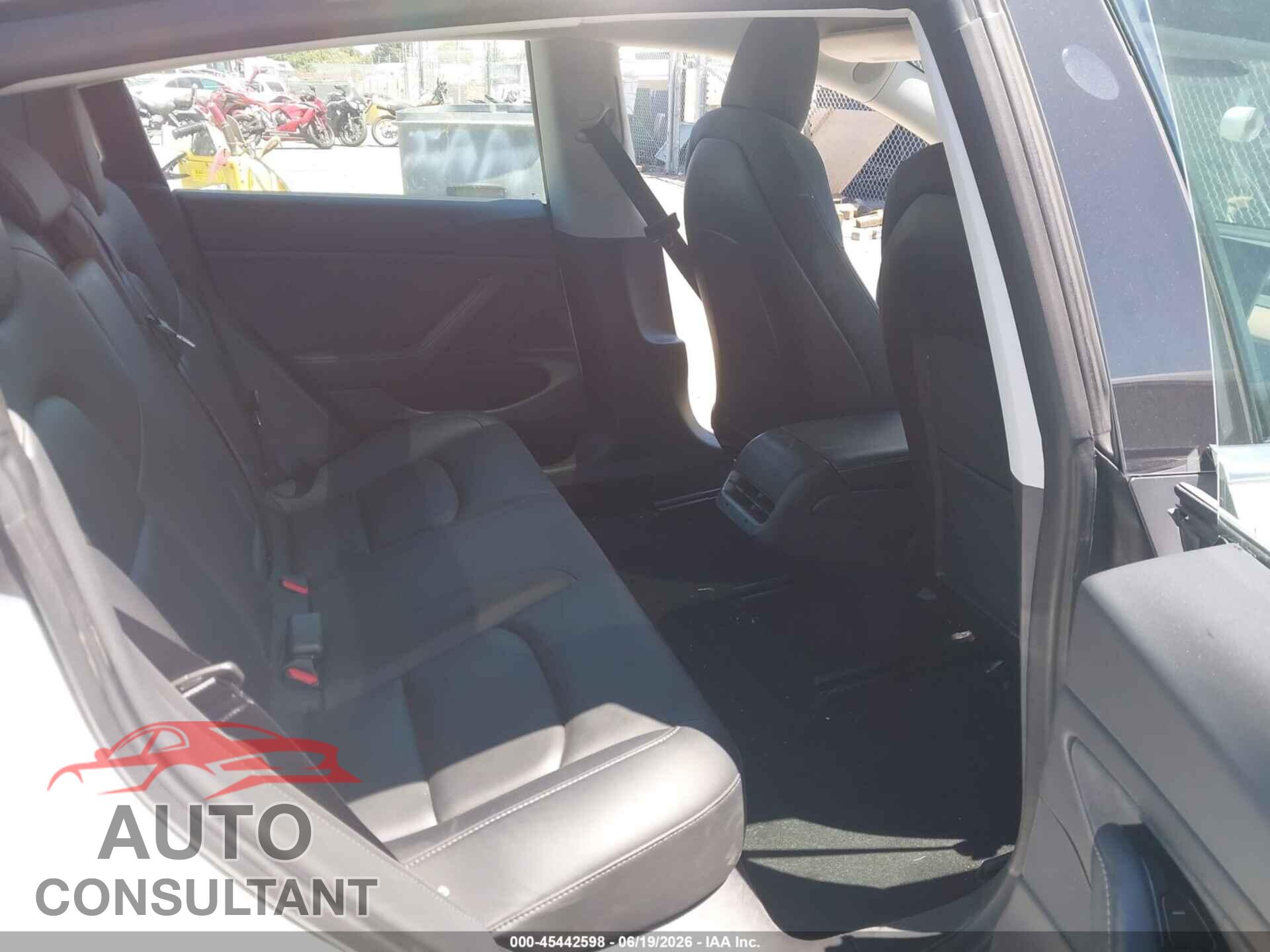 TESLA MODEL 3 2019 - 5YJ3E1EA6KF310096
