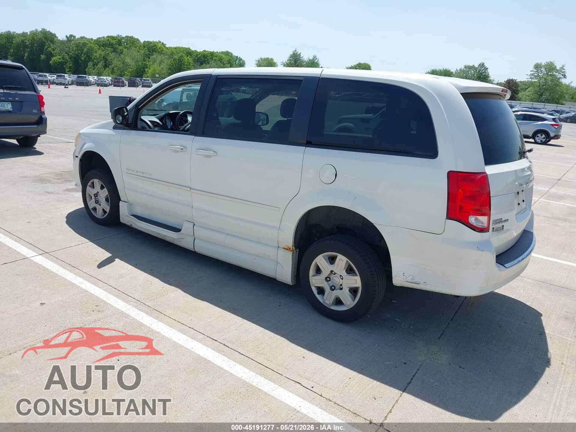 DODGE GRAND CARAVAN 2011 - 2D4RN4DG3BR794995