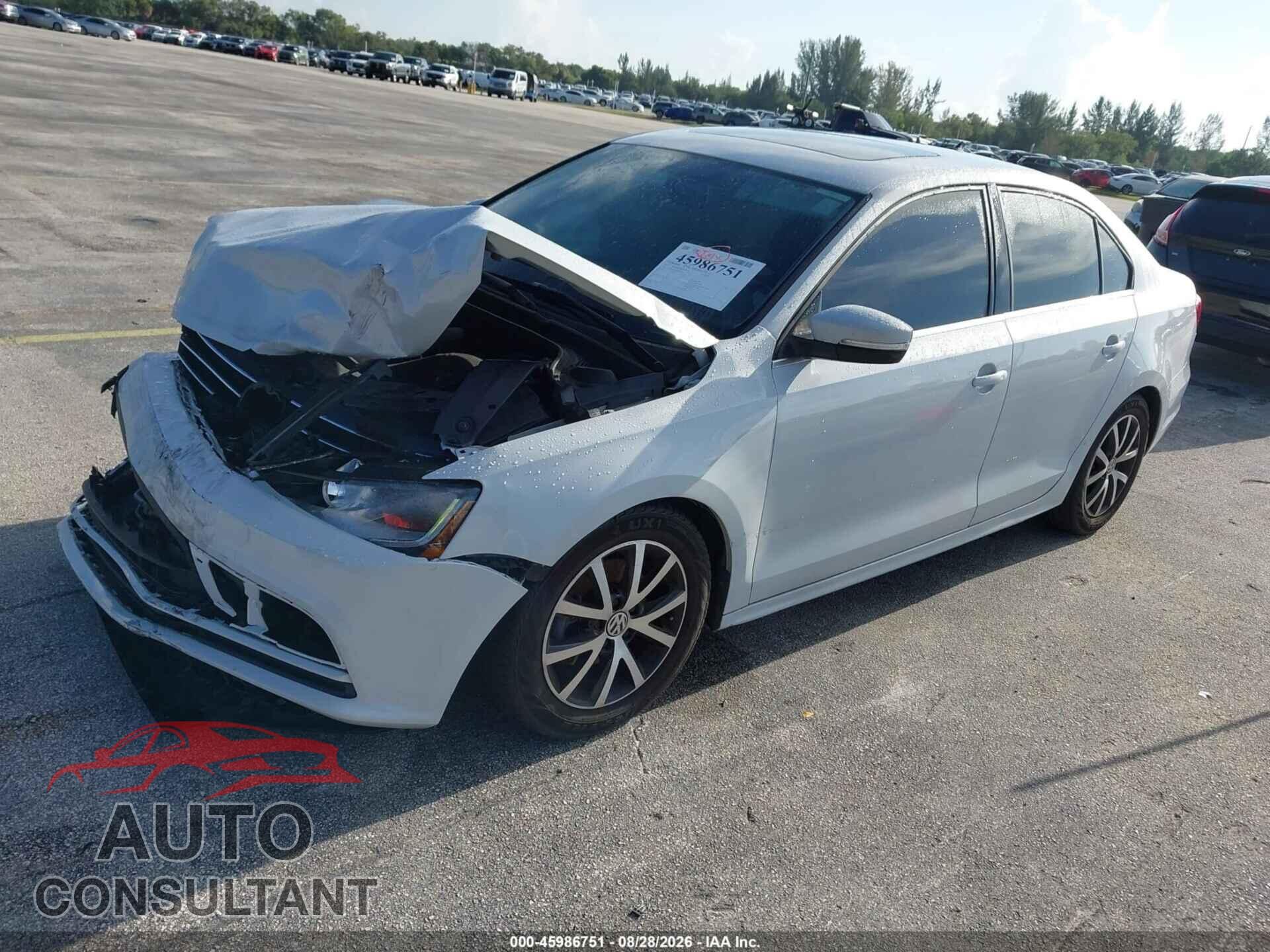 VOLKSWAGEN JETTA 2017 - 3VWDB7AJ0HM393743