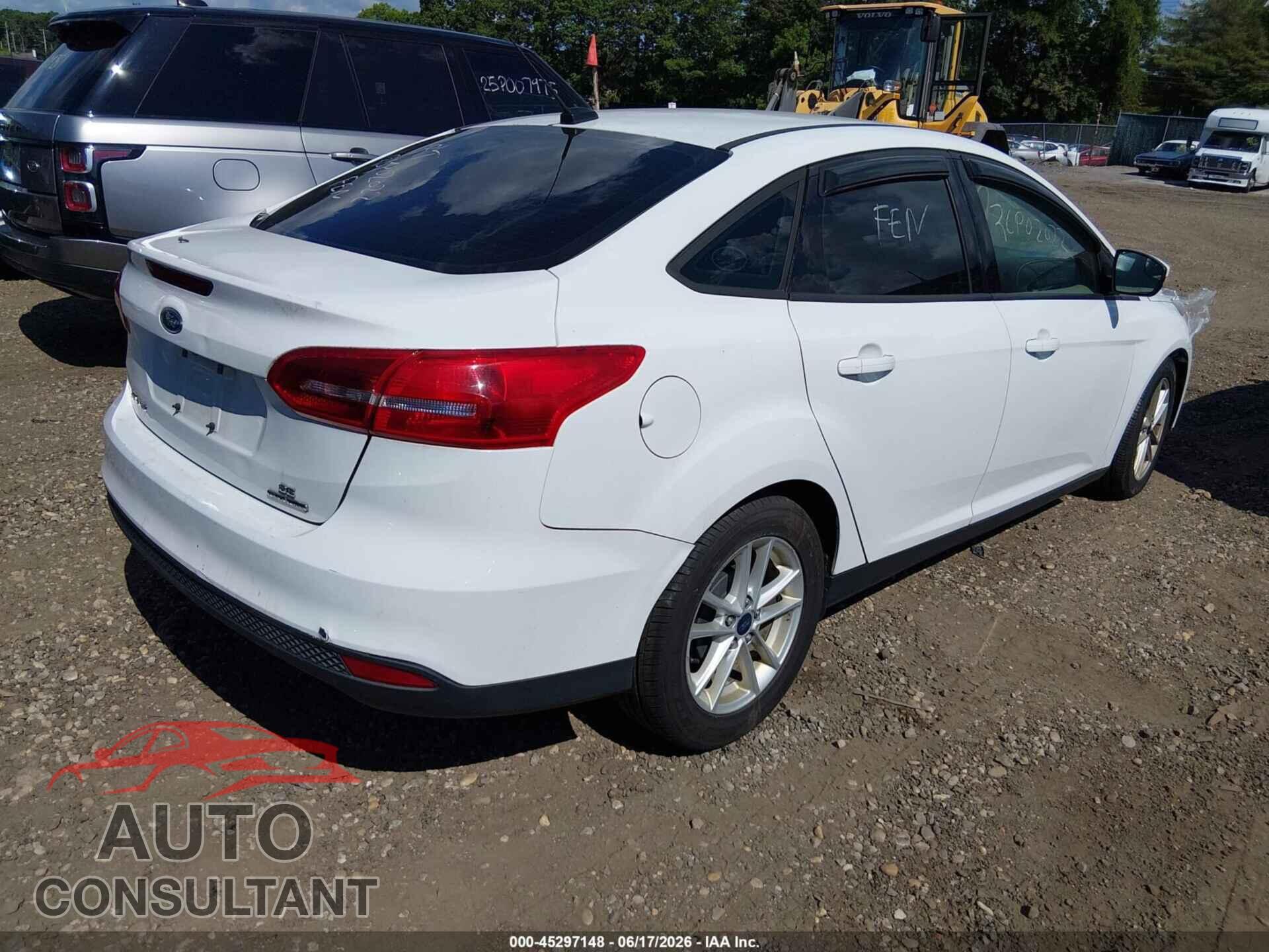 FORD FOCUS 2015 - 1FADP3F29FL262667