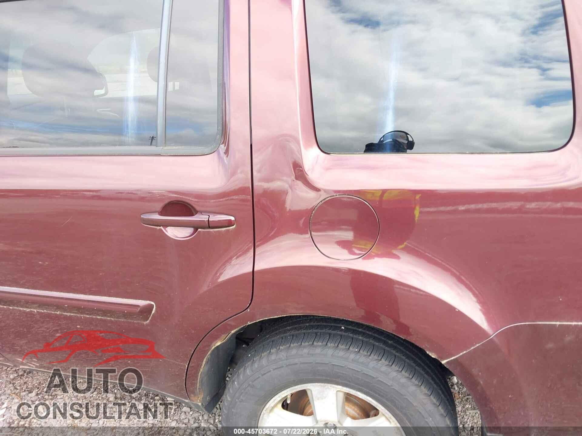 HONDA PILOT 2011 - 5FNYF4H55BB035582