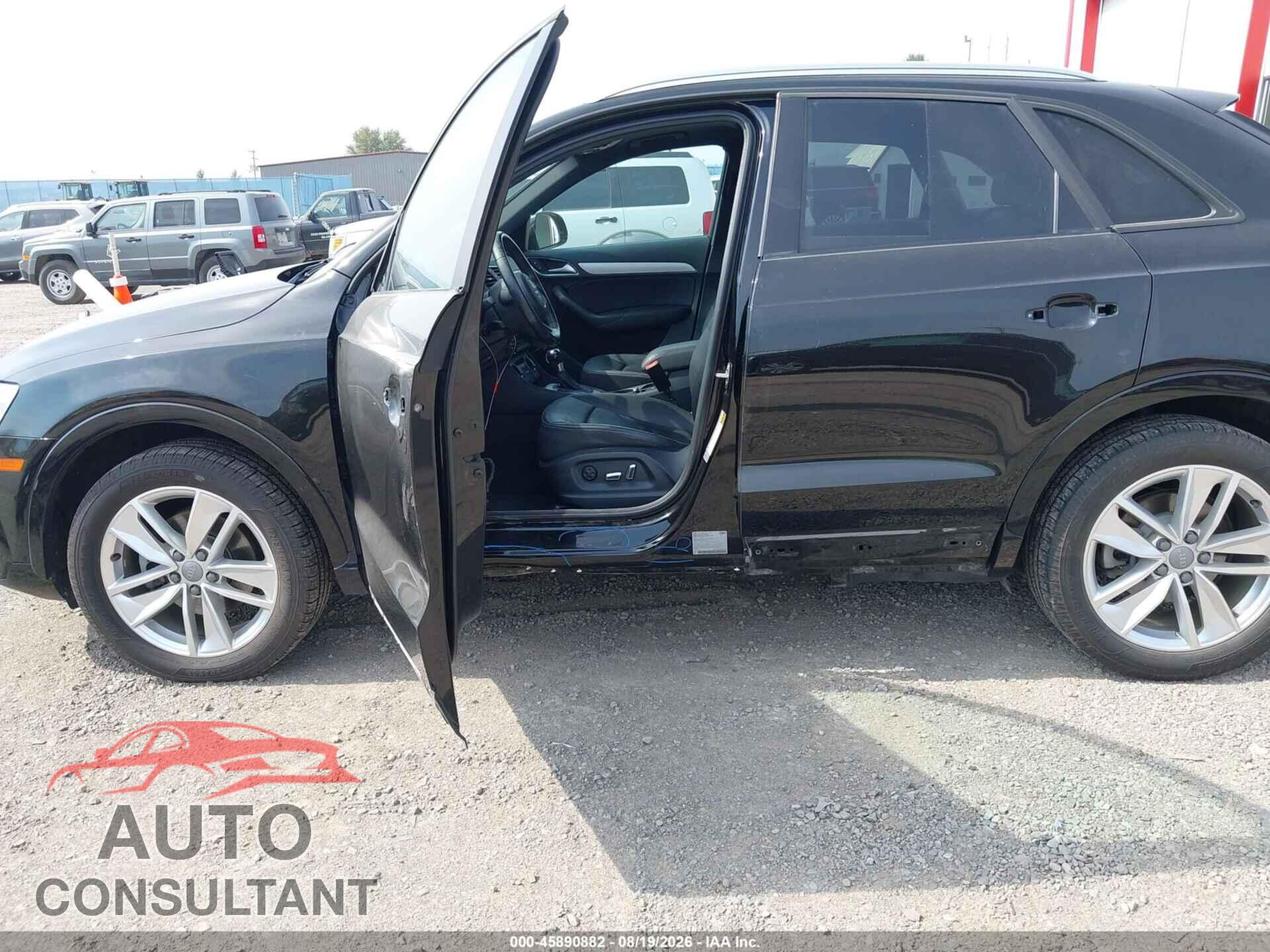 AUDI Q3 2017 - WA1ECCFS2HR008156