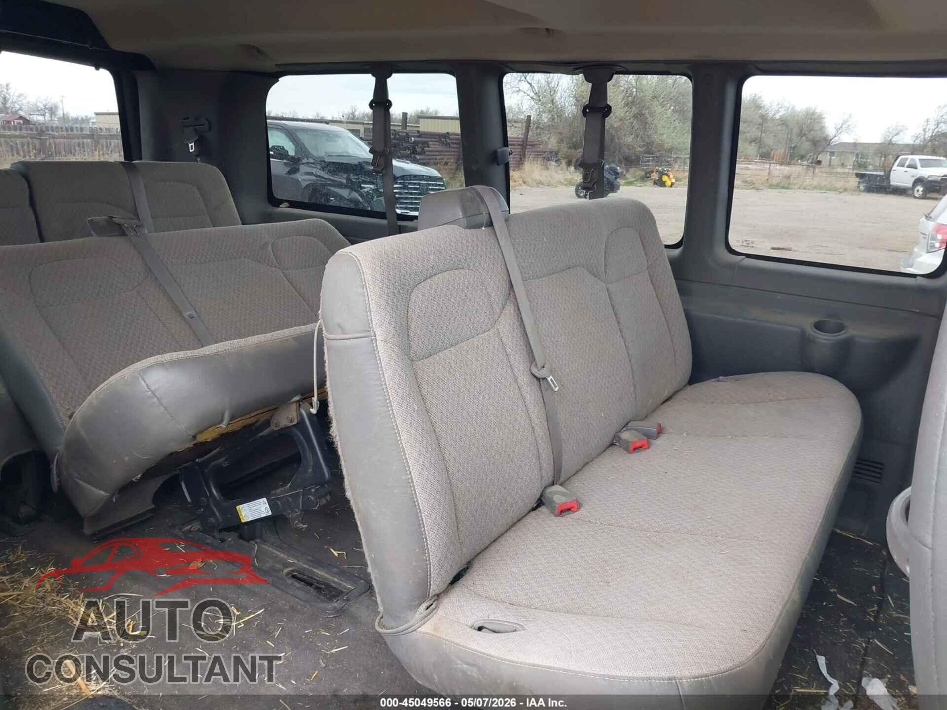 CHEVROLET EXPRESS 2500 2011 - 1GAWGPFA4B1165070