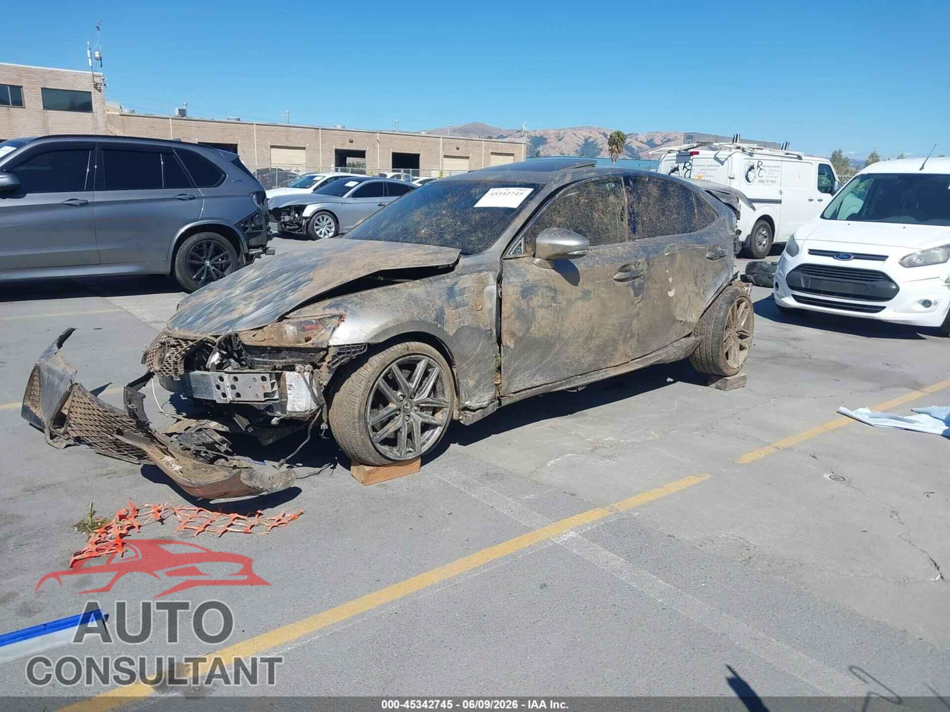 LEXUS IS 350 2018 - JTHBZ1D29J5032660