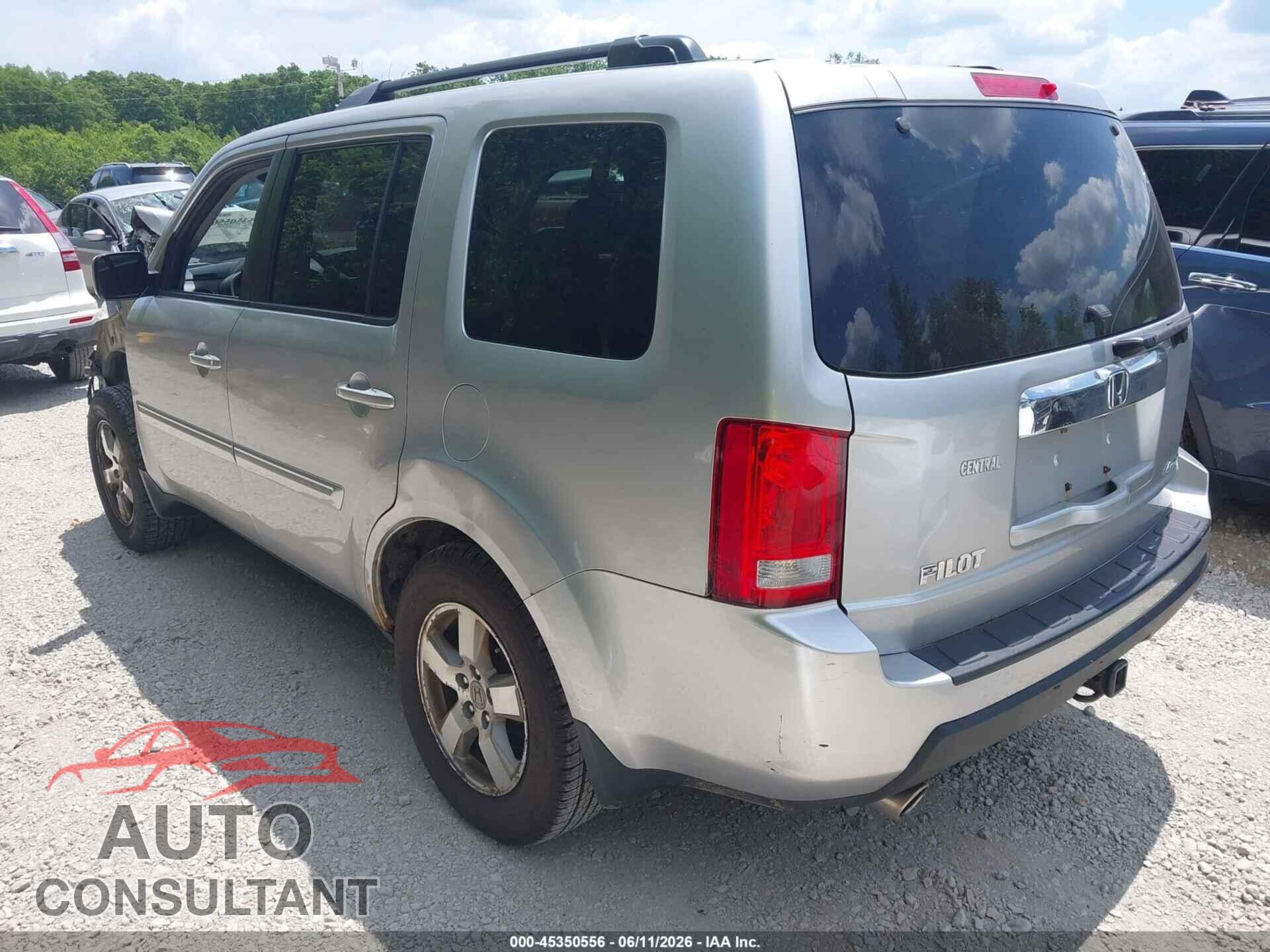HONDA PILOT 2011 - 5FNYF4H4XBB075034