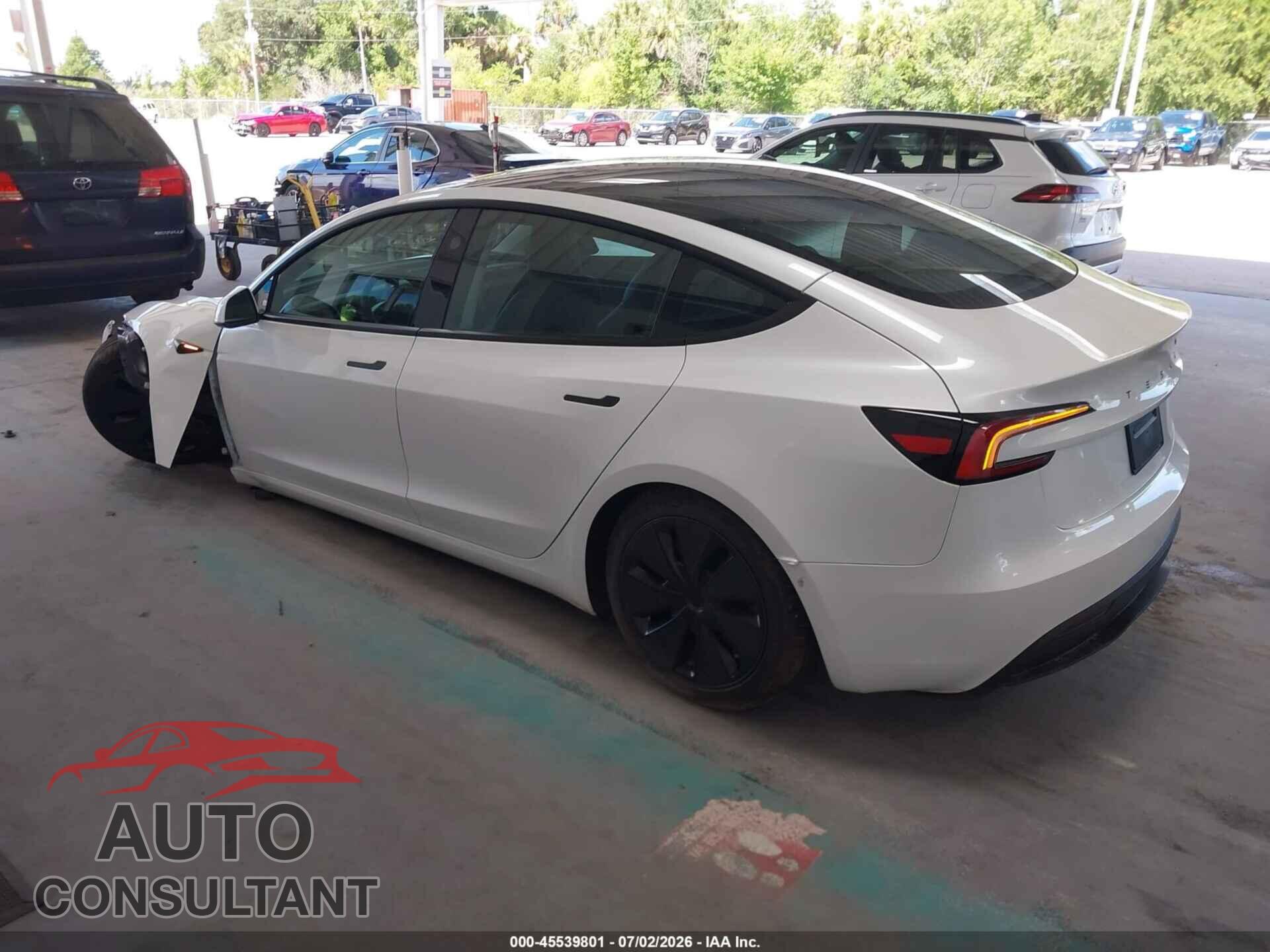 TESLA MODEL 3 2026 - 5YJ3E1EA4TF174228