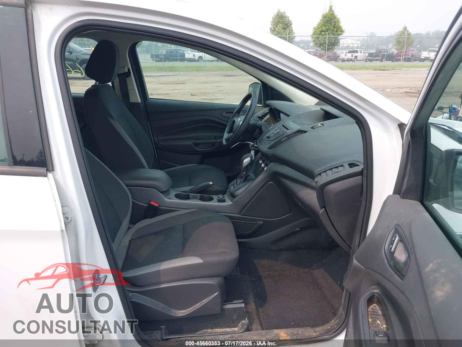 FORD ESCAPE 2016 - 1FMCU0F77GUB80078