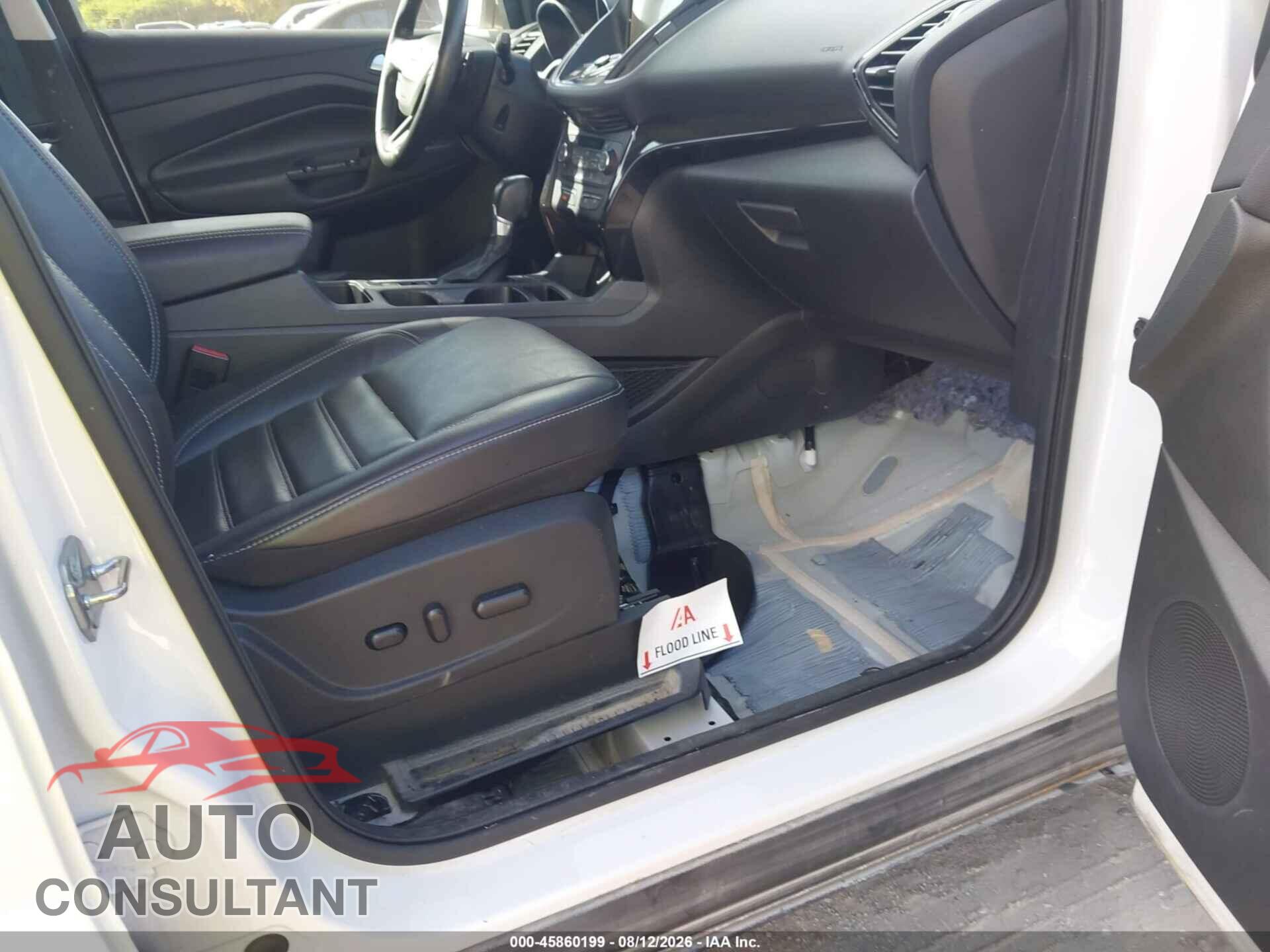 FORD ESCAPE 2017 - 1FMCU0JD2HUD84446
