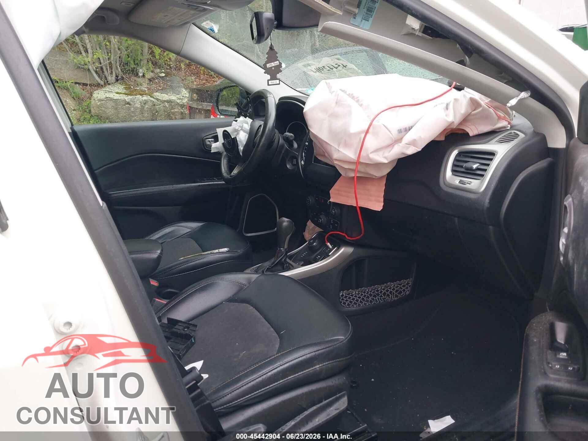 JEEP COMPASS 2017 - 3C4NJDBB7HT656123