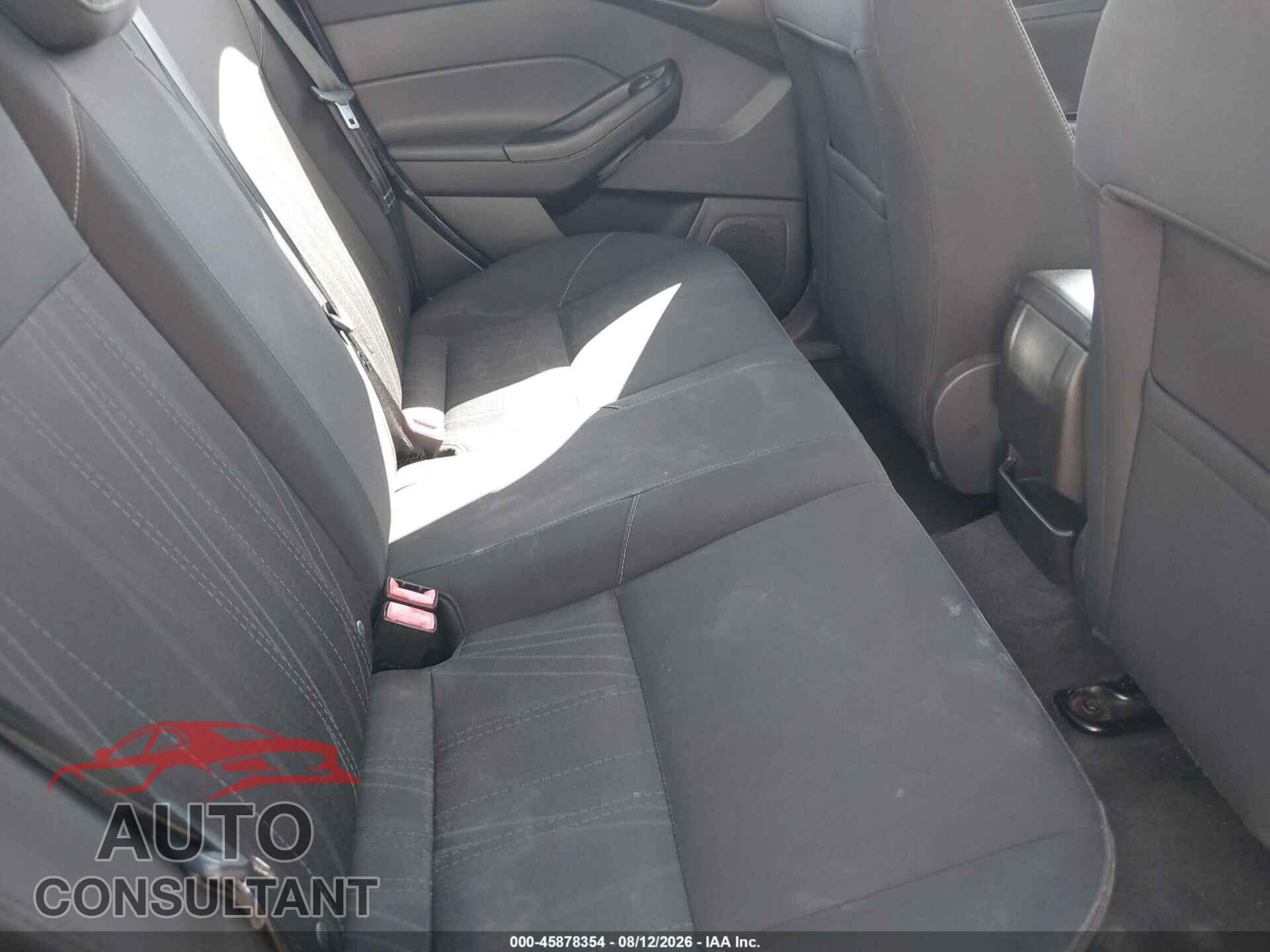 FORD FOCUS 2016 - 1FADP3F28GL346285