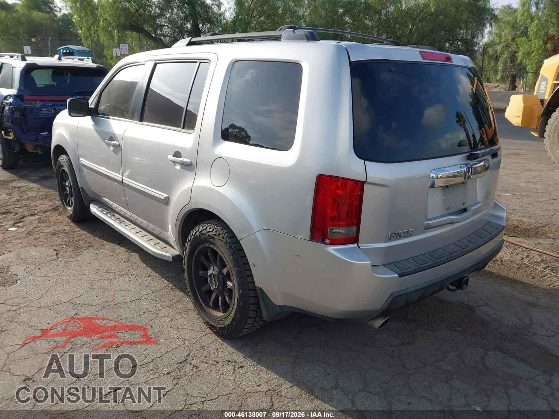 HONDA PILOT 2011 - 5FNYF3H4XBB056557