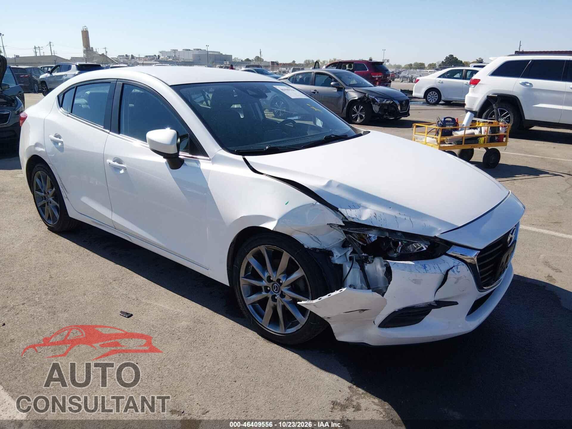 MAZDA MAZDA3 2018 - 3MZBN1V34JM186169