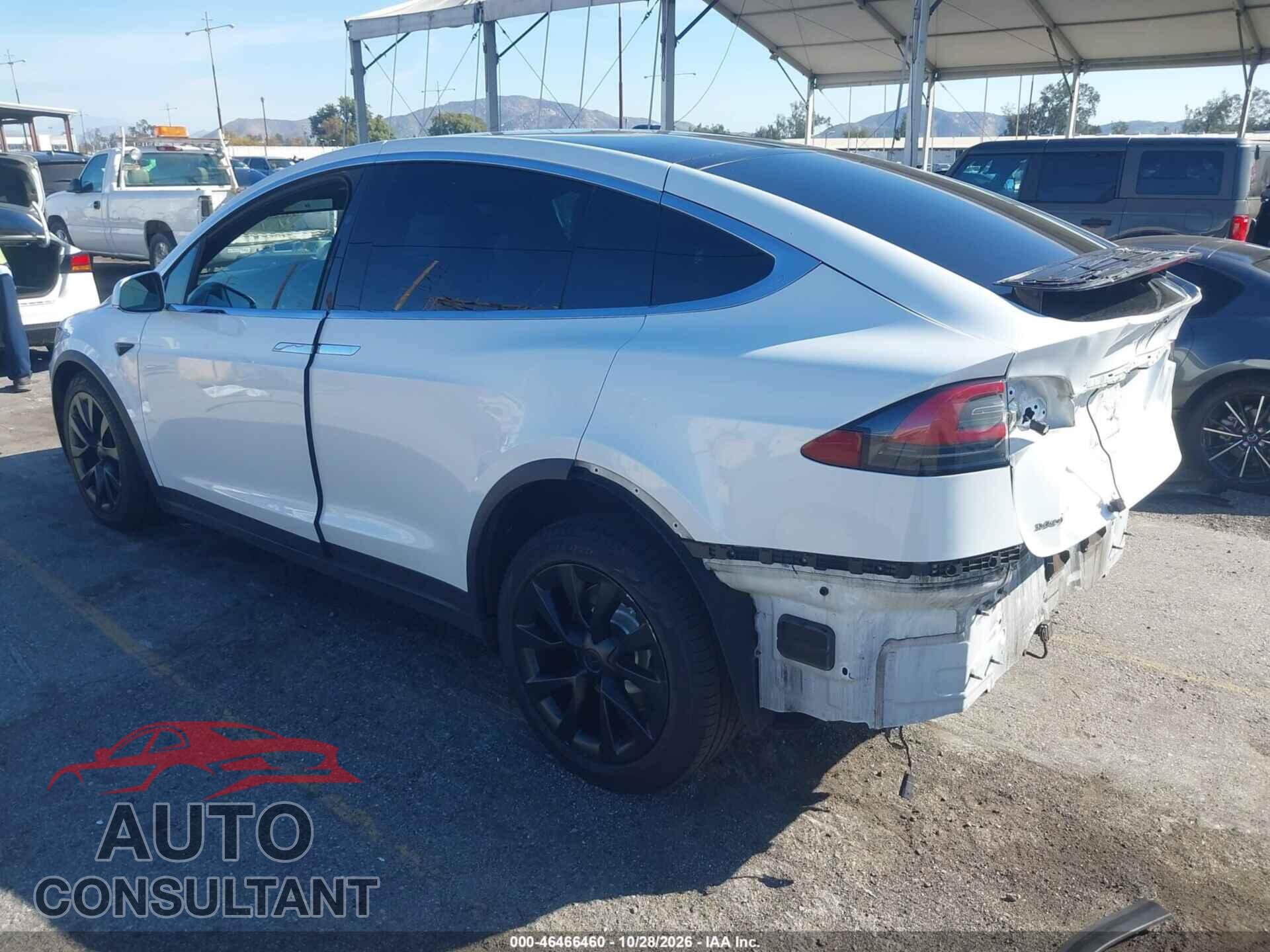 TESLA MODEL X 2018 - 5YJXCBE26JF102255