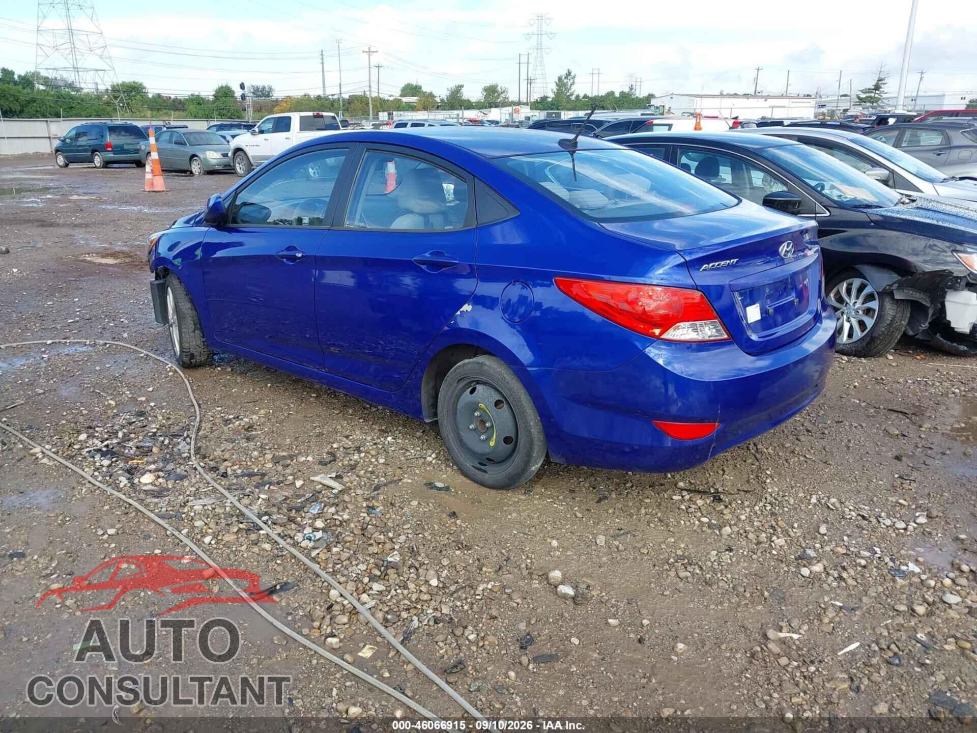 HYUNDAI ACCENT 2012 - KMHCU4AE8CU247651