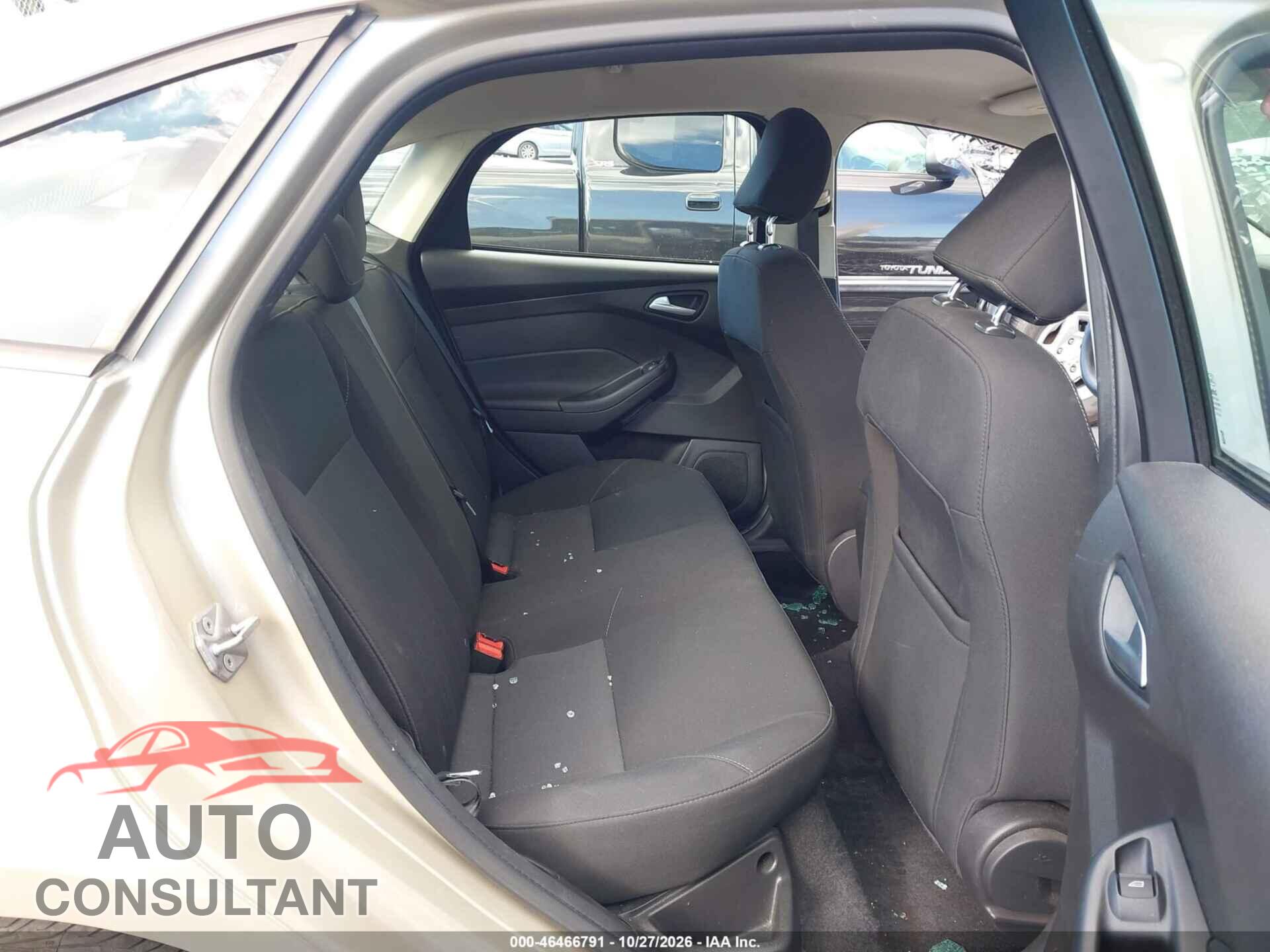 FORD FOCUS 2017 - 1FADP3F28HL296800