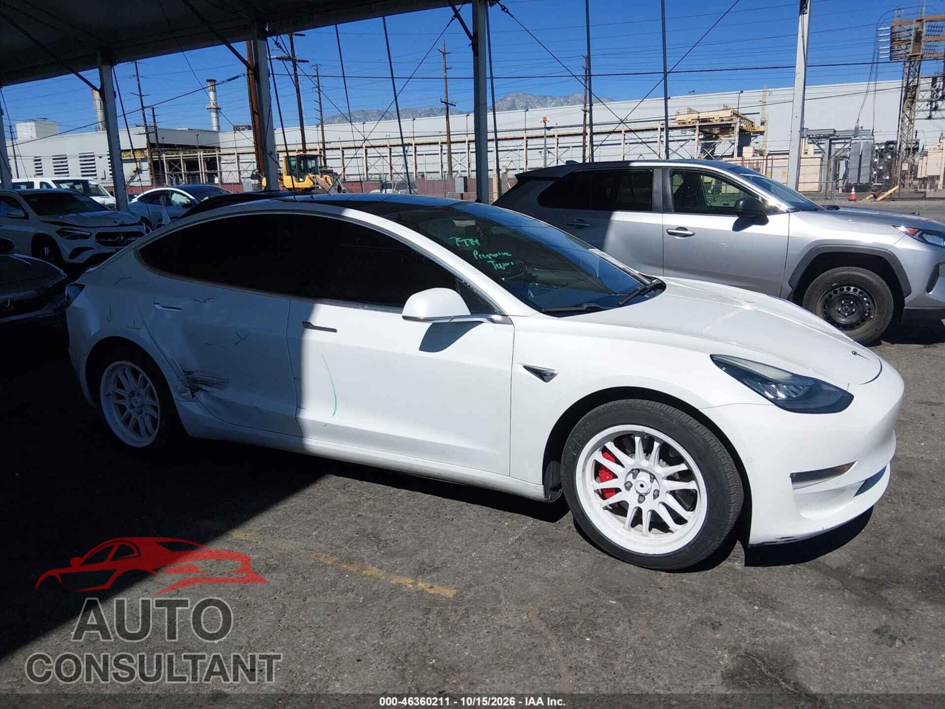 TESLA MODEL 3 2019 - 5YJ3E1EB8KF487127