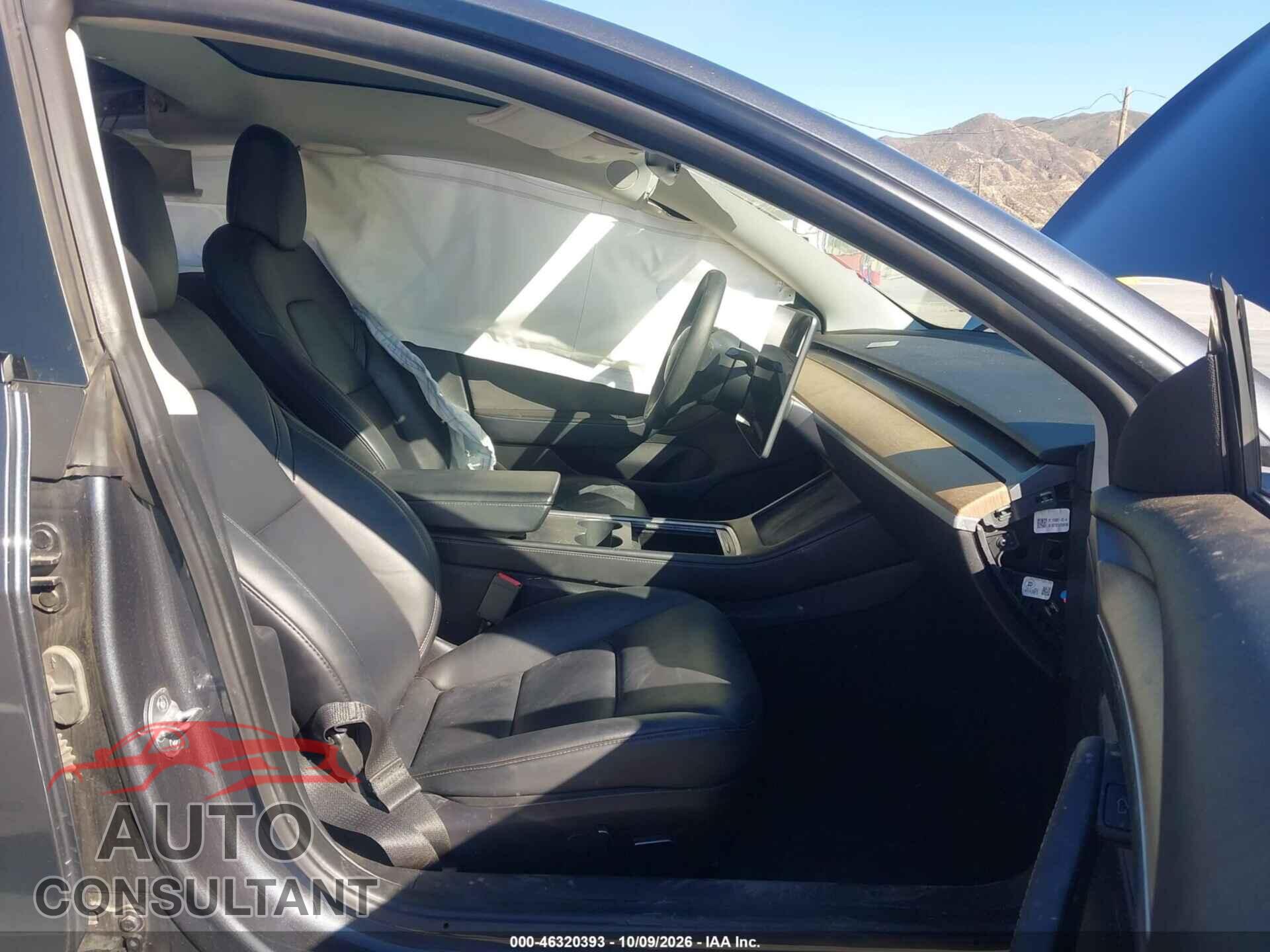 TESLA MODEL 3 2022 - 5YJ3E1EA5NF296955