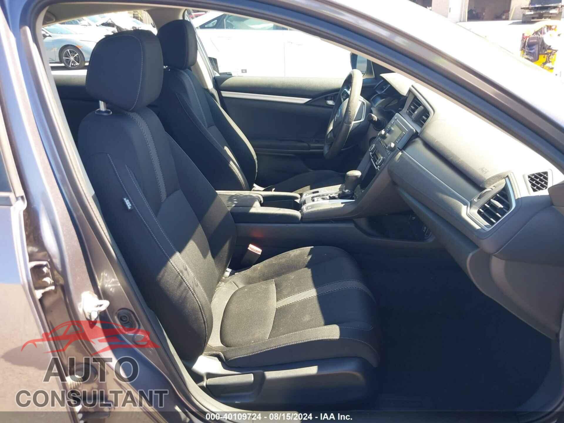 HONDA CIVIC 2017 - 2HGFC2F58HH564276