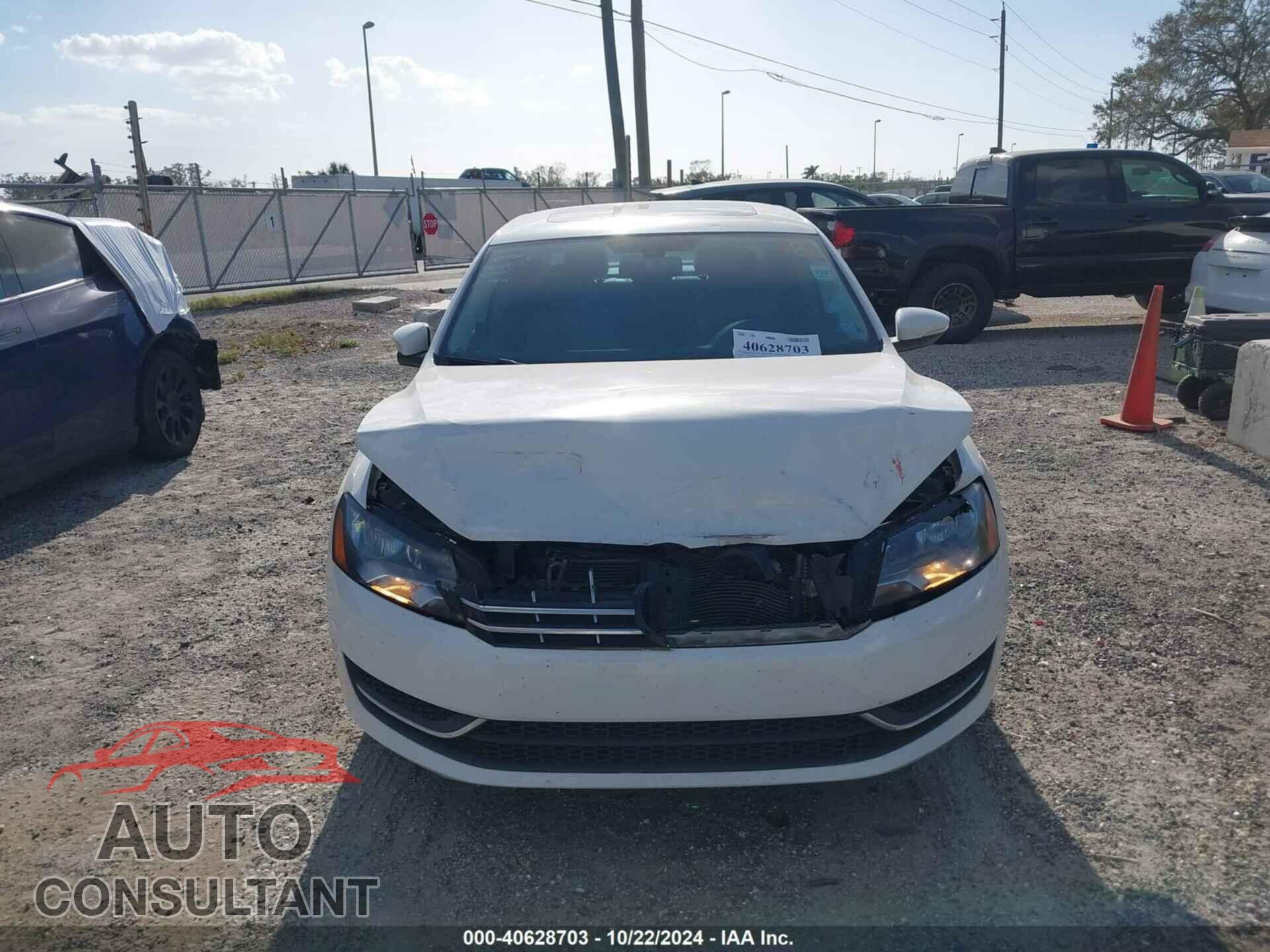 VOLKSWAGEN PASSAT 2012 - 1VWBN7A32CC104842