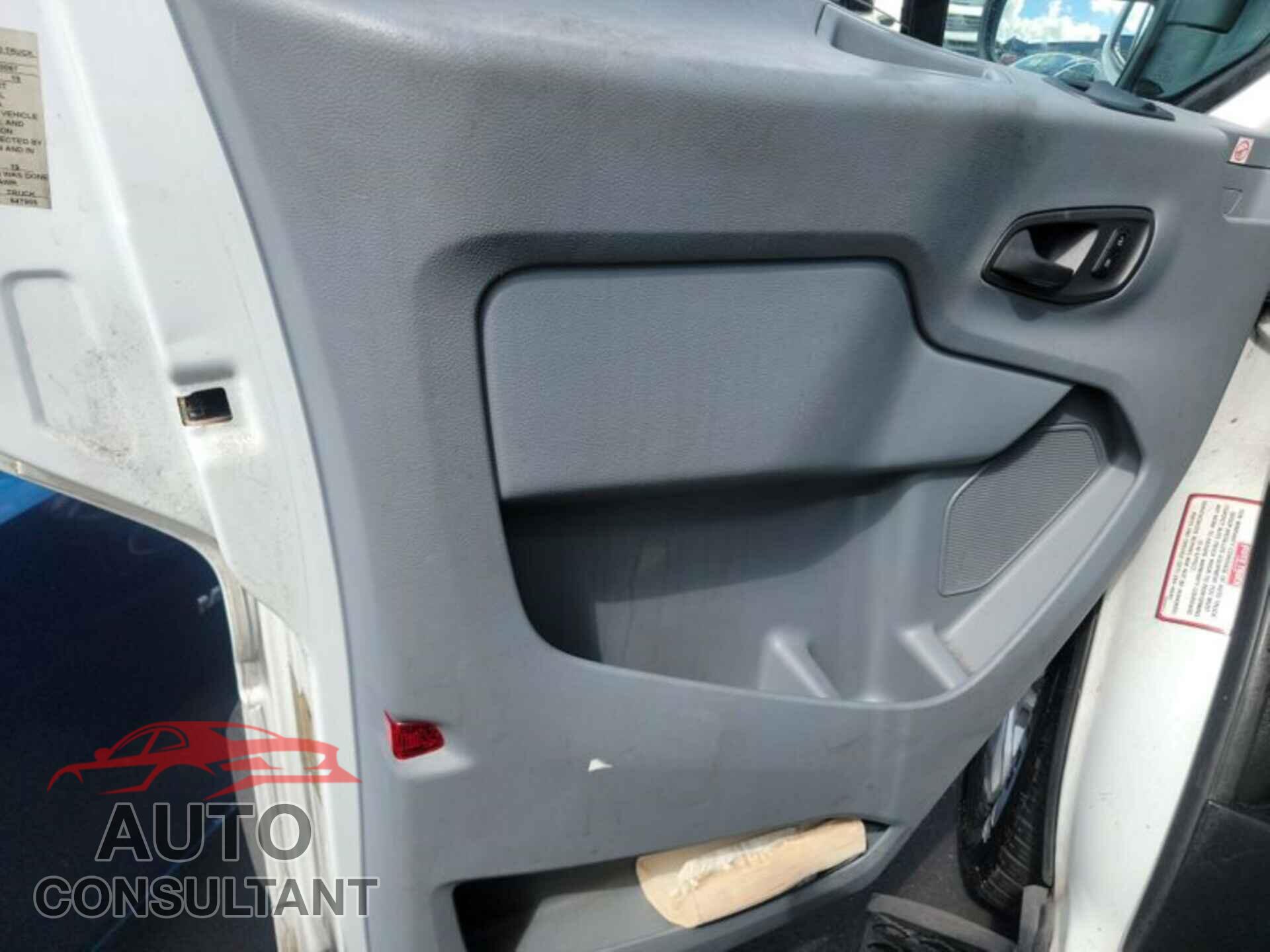 FORD TRANSIT 2019 - 1FTBW2XM8KKB30577